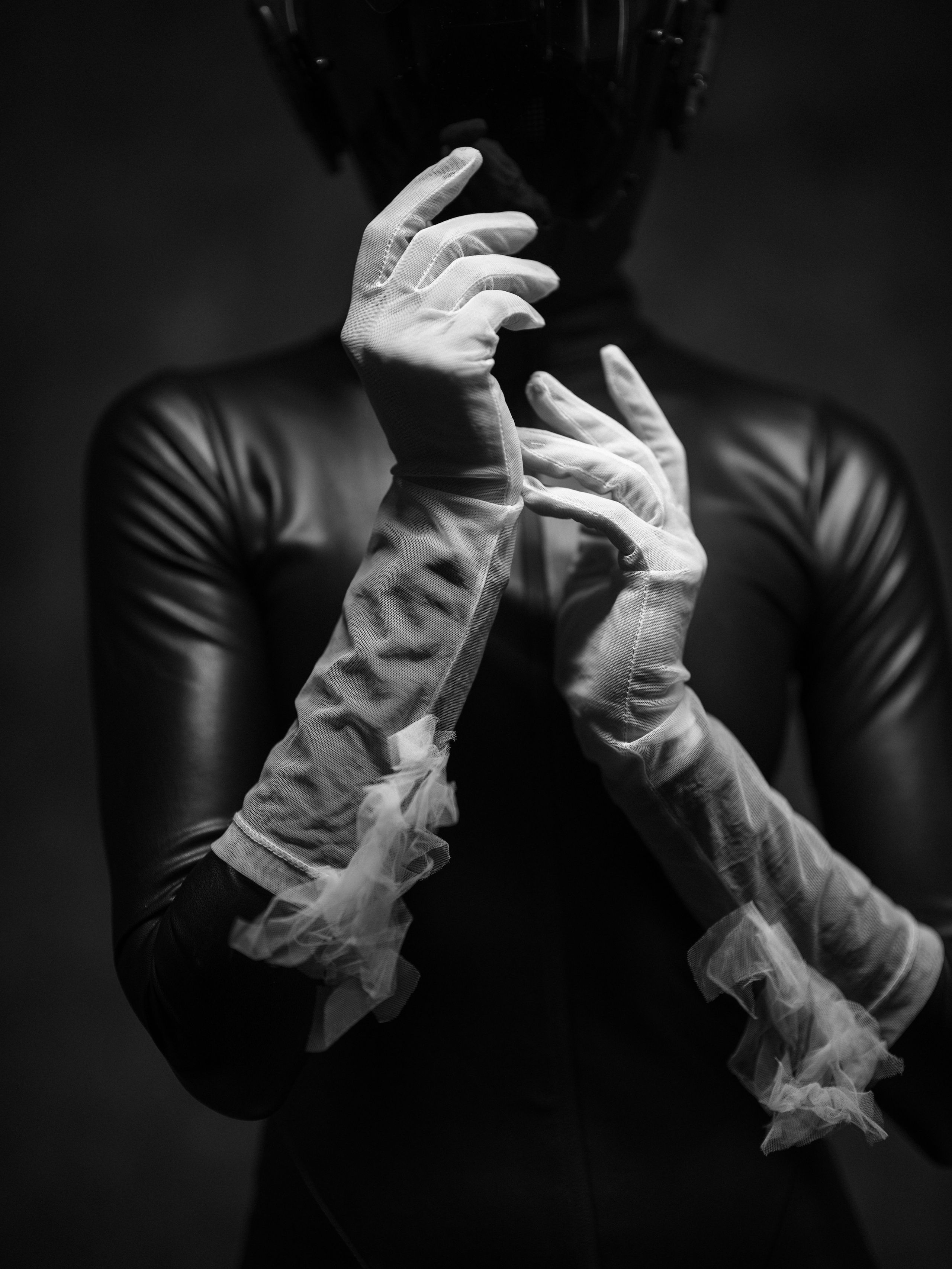 Контент для дизайнера одежды (перчатки). Фотограф Олег Сотник