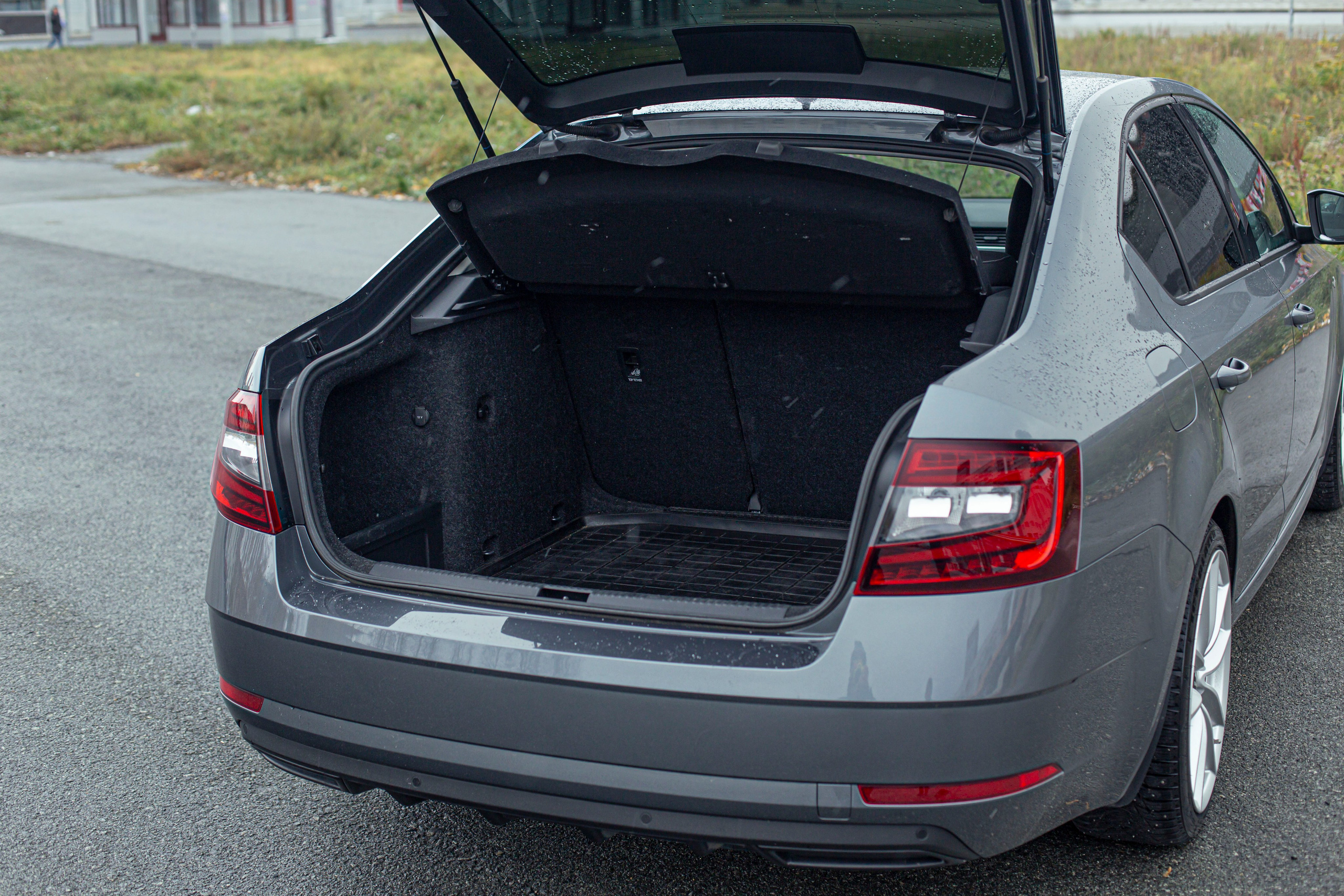 ŠKODA OCTAVIA. Автомобильный фотограф в Екатеринбурге Сергей Эндерс