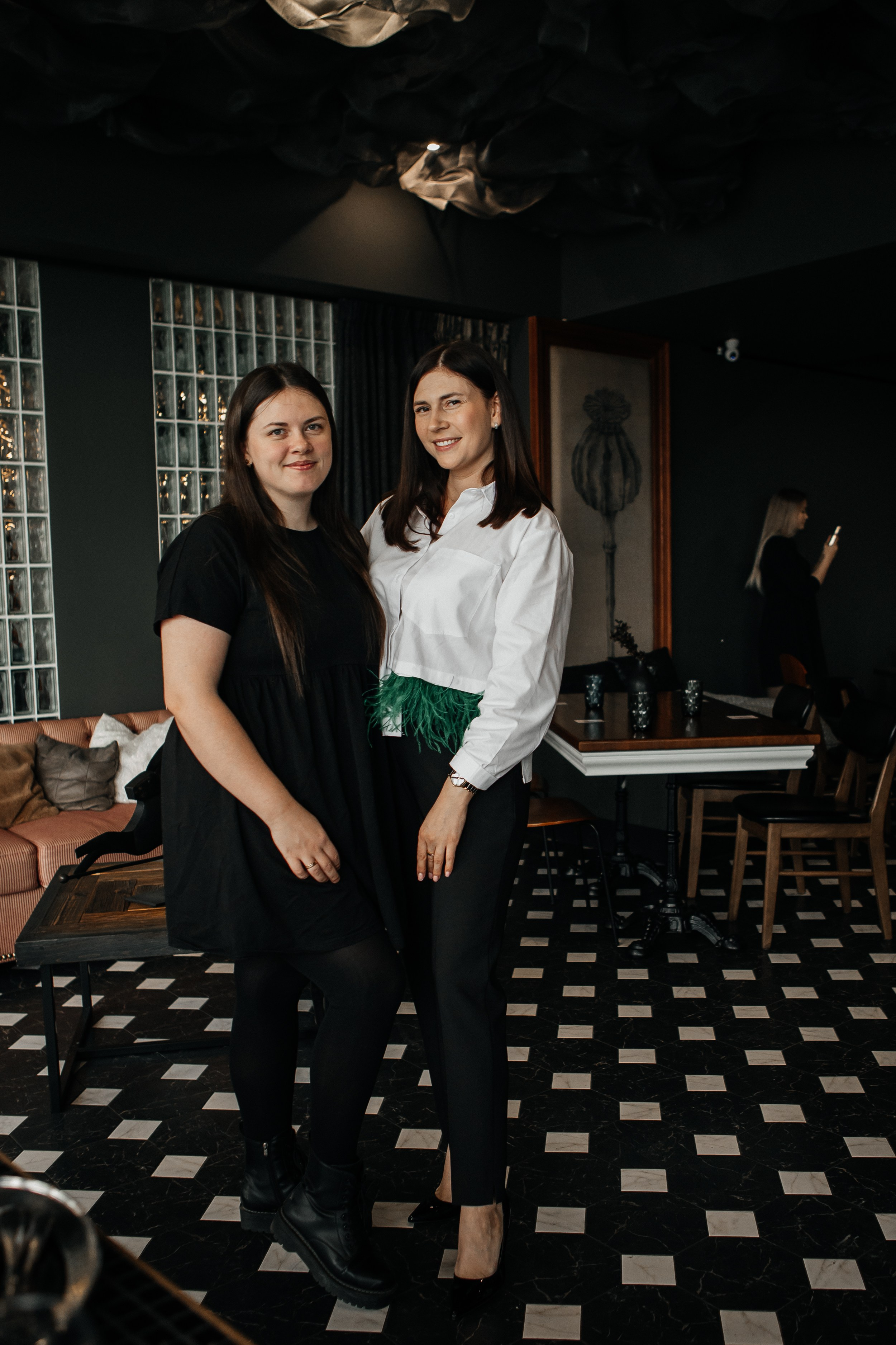 Нетворкинг Алены Климовой. Фотограф в Иркутске Анастасия Кись. Студийная фотосессия беременности в тканях Иркутск. Семейная фотосессия, ПОРТРЕТ «ПОКОЛЕНИЕ»