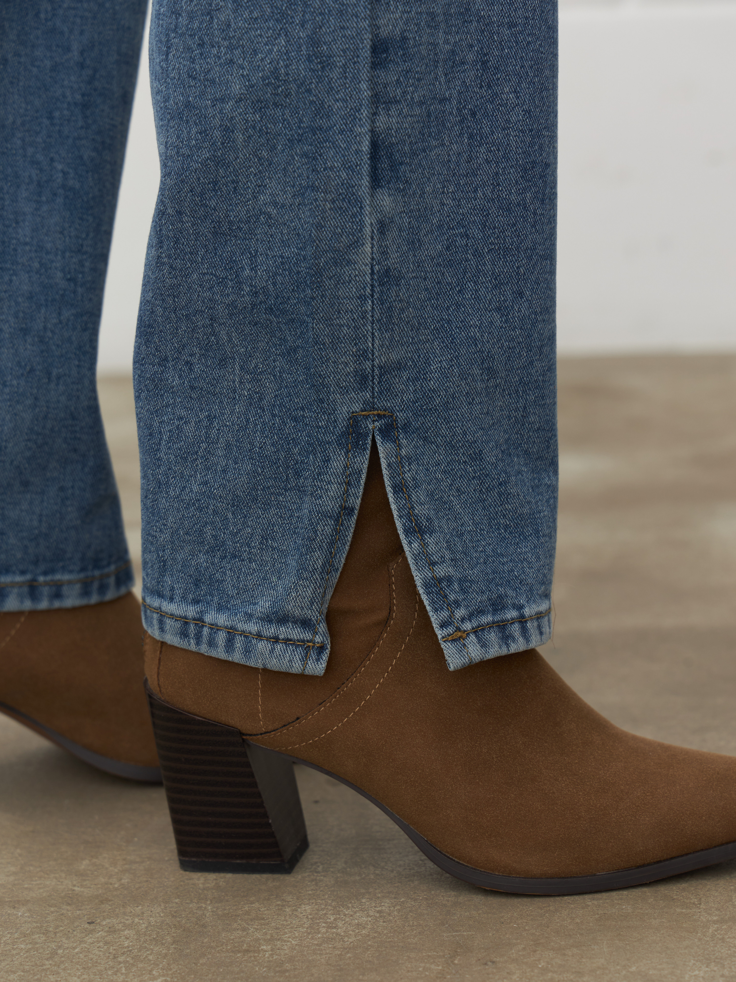 Harizmic dec'22. Fashion фотограф в Москве Алиса Деко