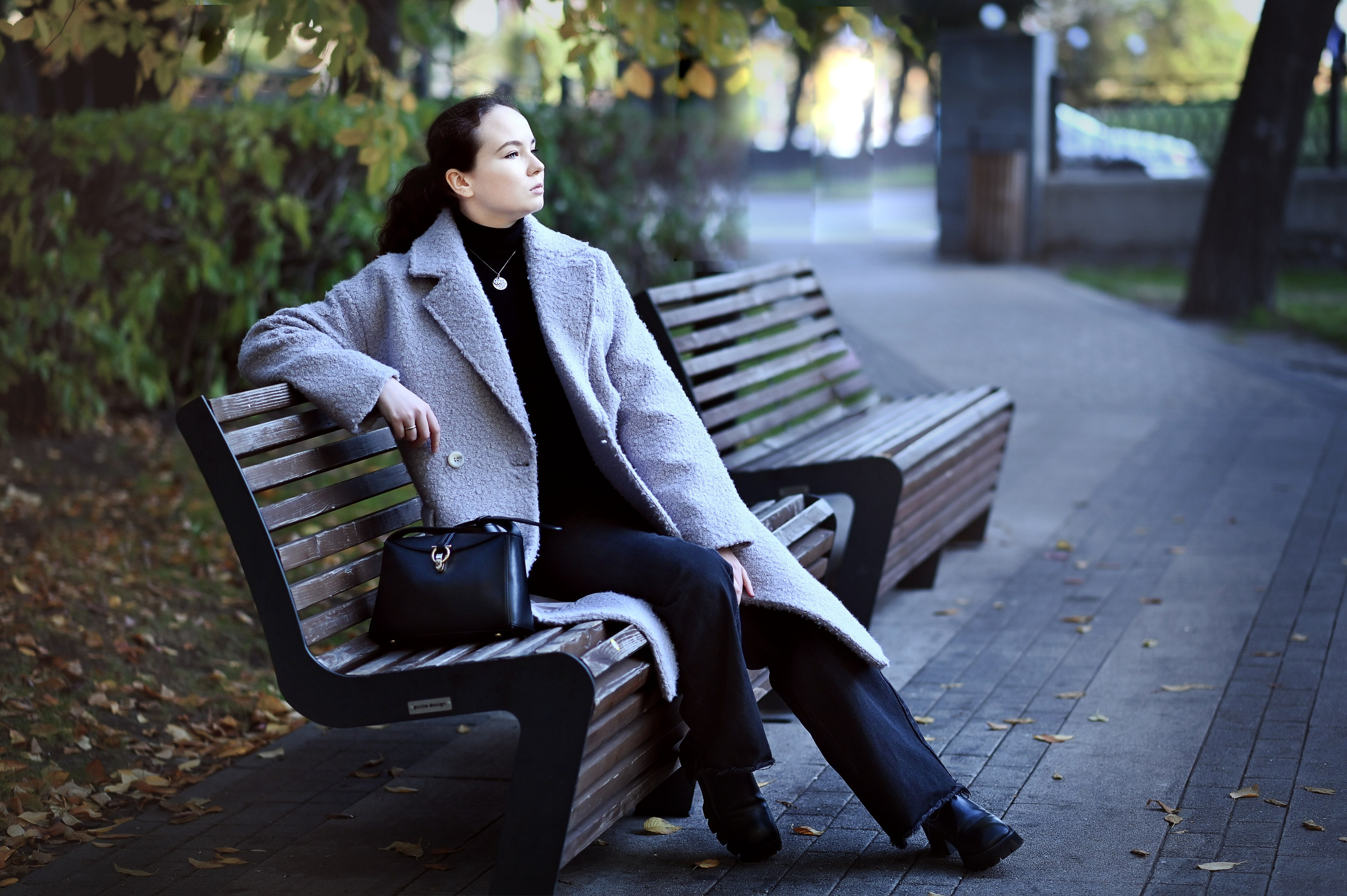 В сквере у Ромбабы. Фотографы крещения/венчания  Красноярск Татьяна и Вячеслав Переваловы