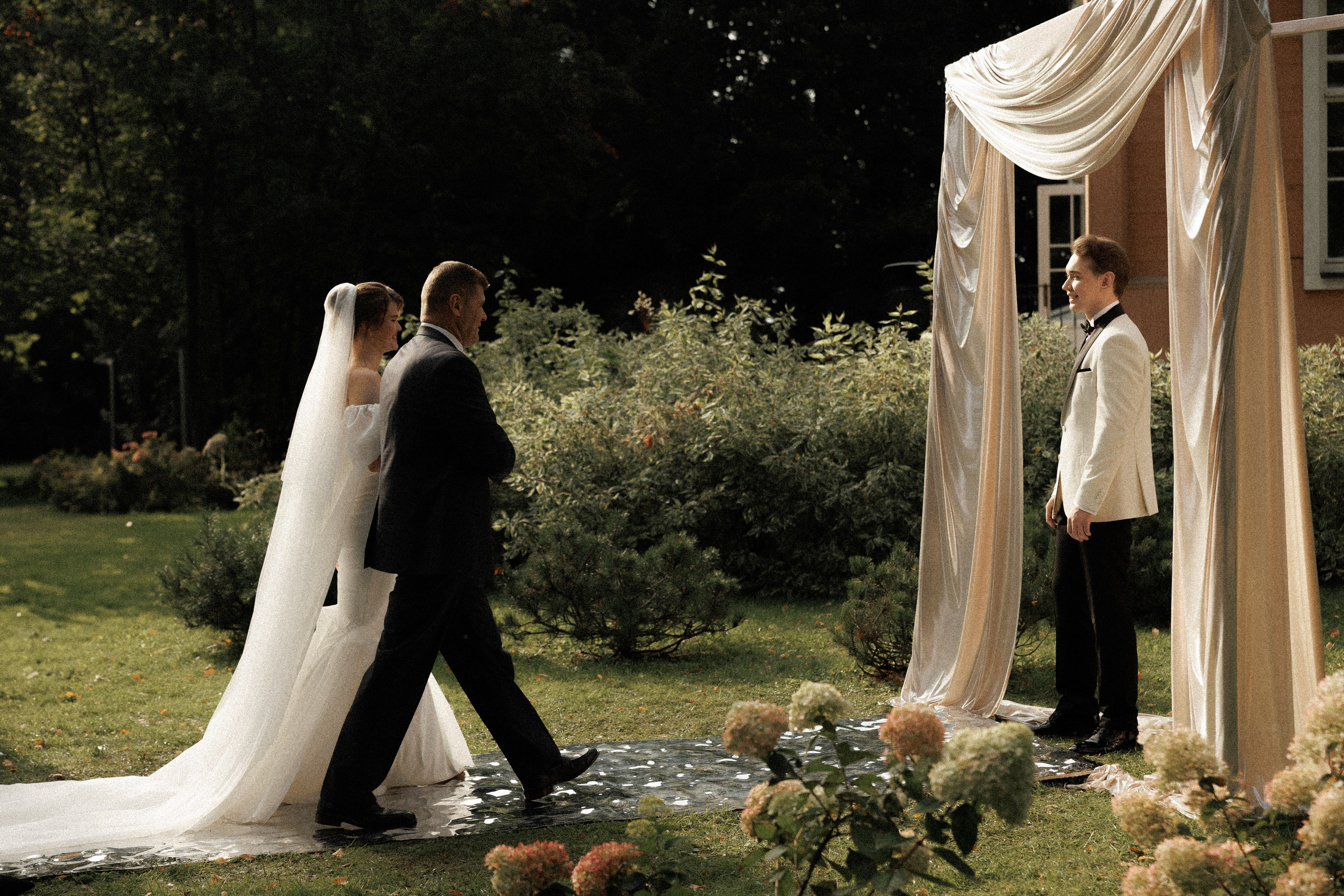 V & A. Свадебный и event-фотограф Иван Волнухин