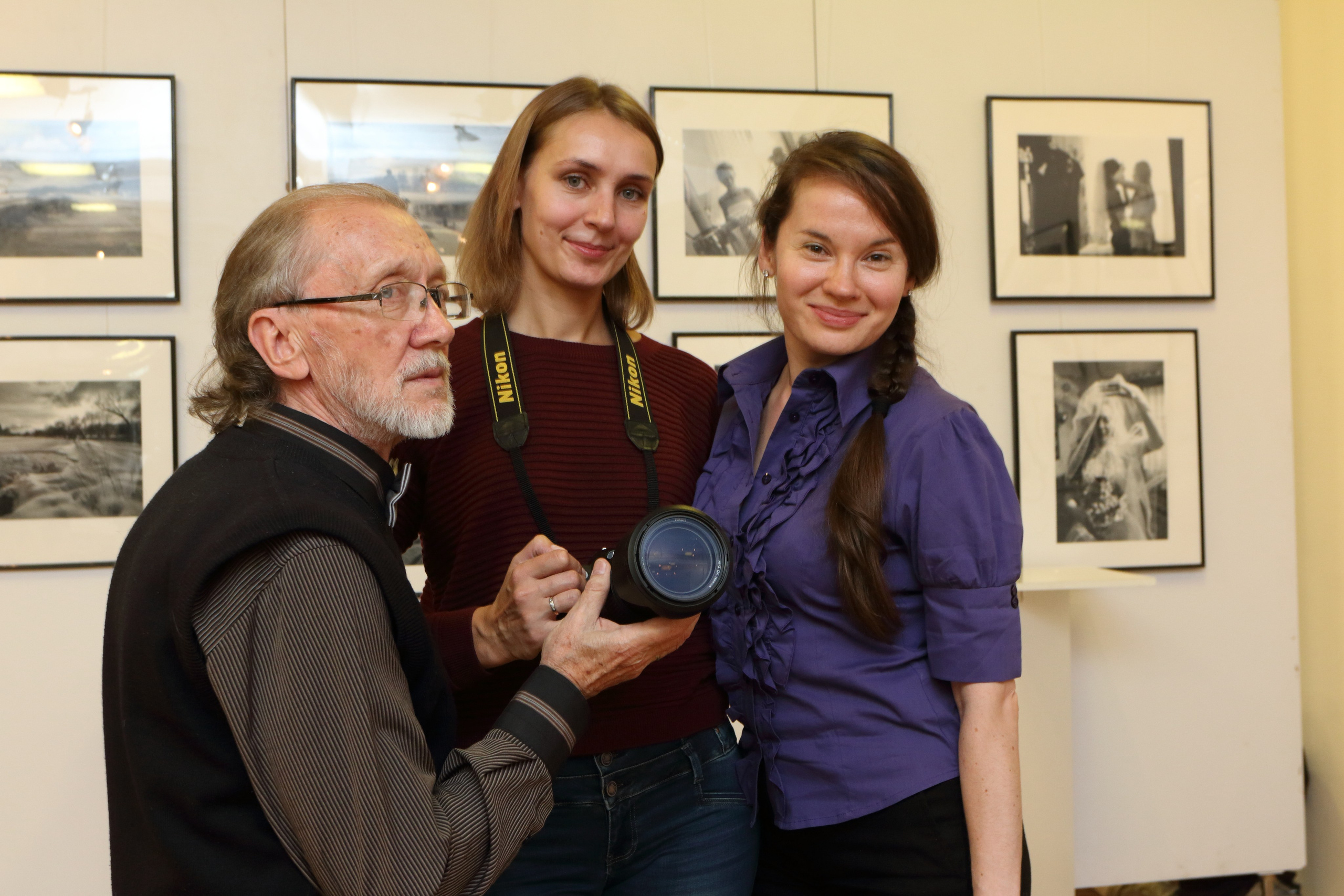 01.10.2015 Фотовыставка «24 вселенные». Фотообъединение Самарского областного отделения Союза журналистов России