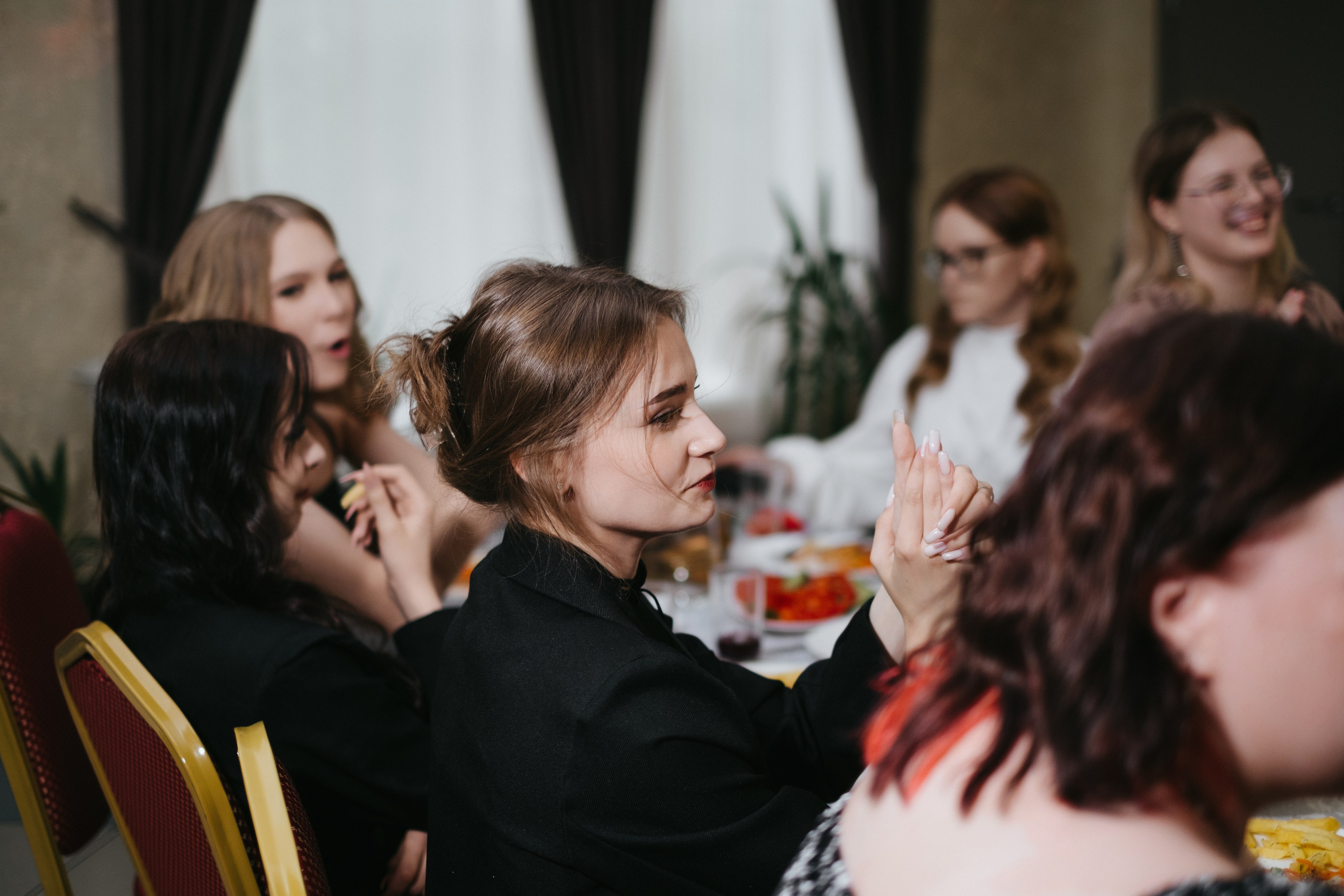 Выпускной 11 класс школы № 30. Свадебный и репортажной фотограф Денис Ожигин в Краснодаре и Краснодарском крае