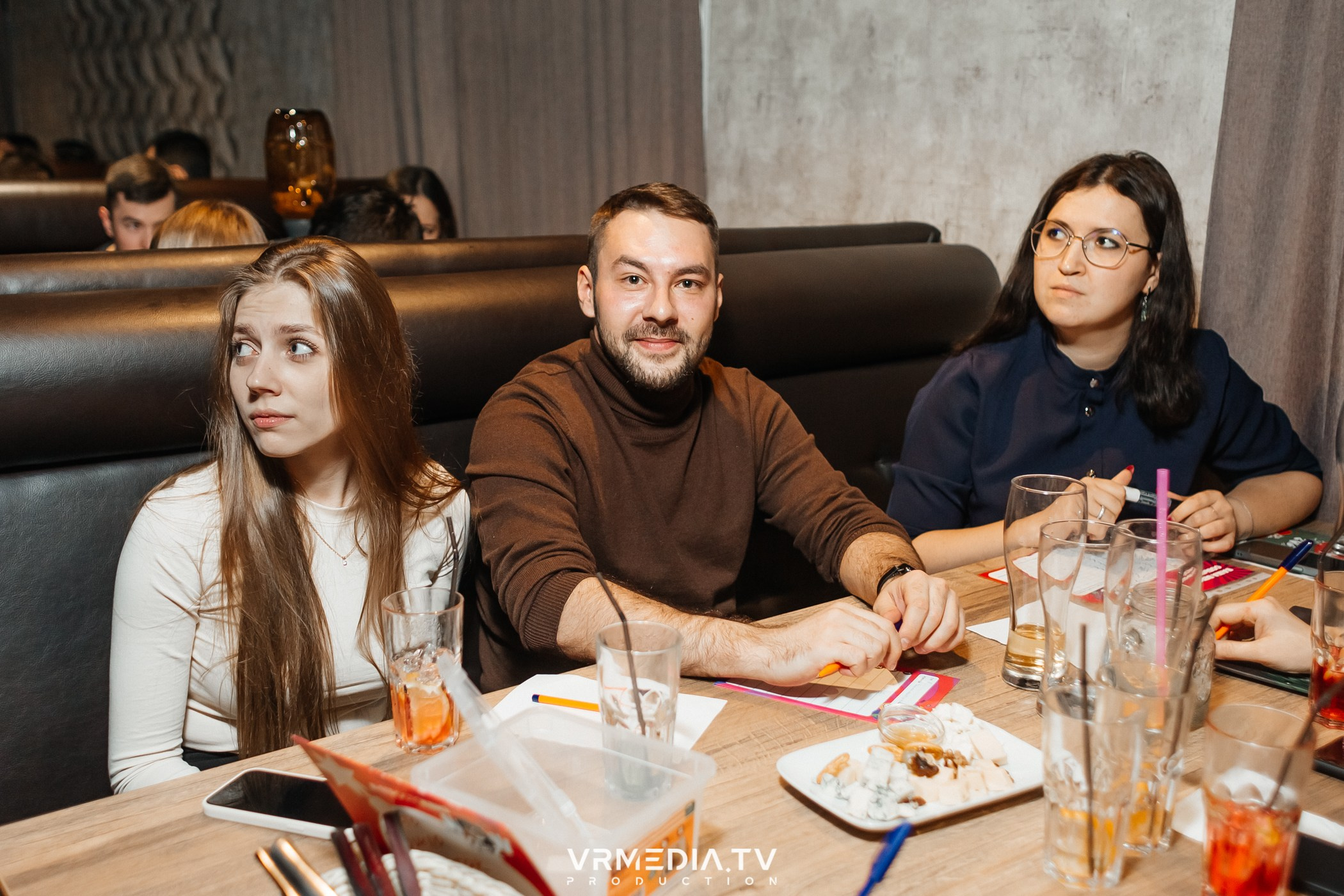 WoW QuiZ в баре «Друзья»