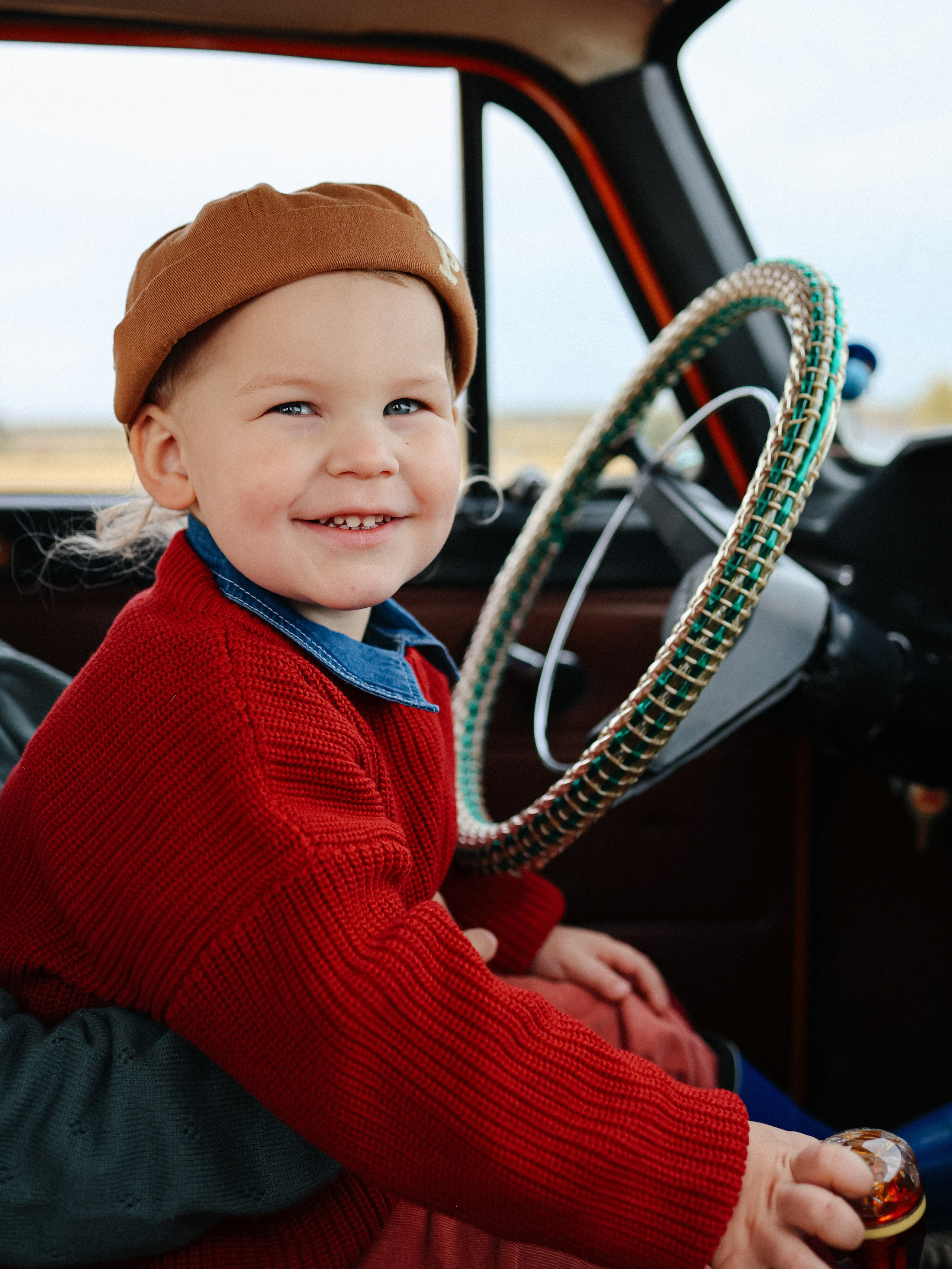 Семья Власовых и ретро авто. Семейный и детский фотограф в  г. Екатеринбурге Холодова Юлия