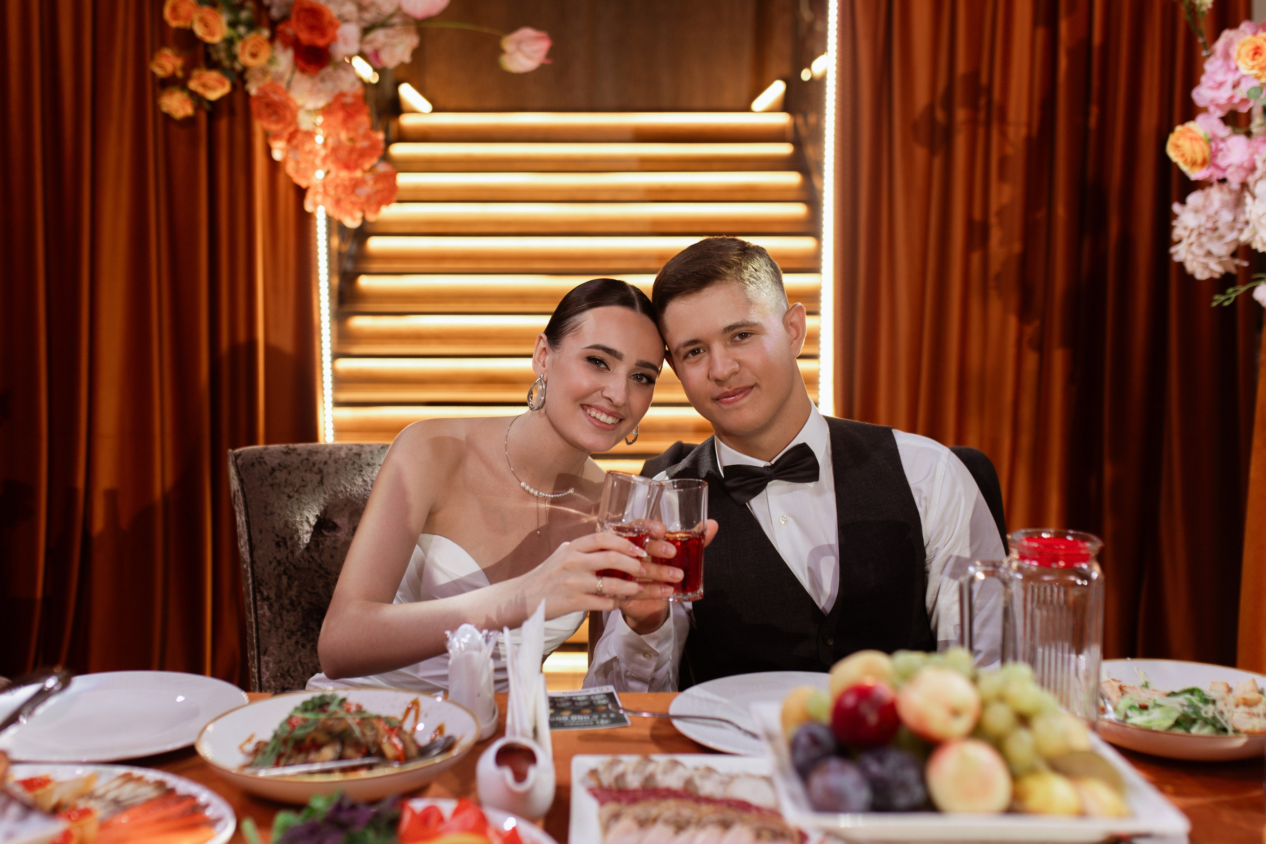 LoveLand: свадьба в тёплых оттенках 🧡. Свадебный фотограф Елена Рубцова