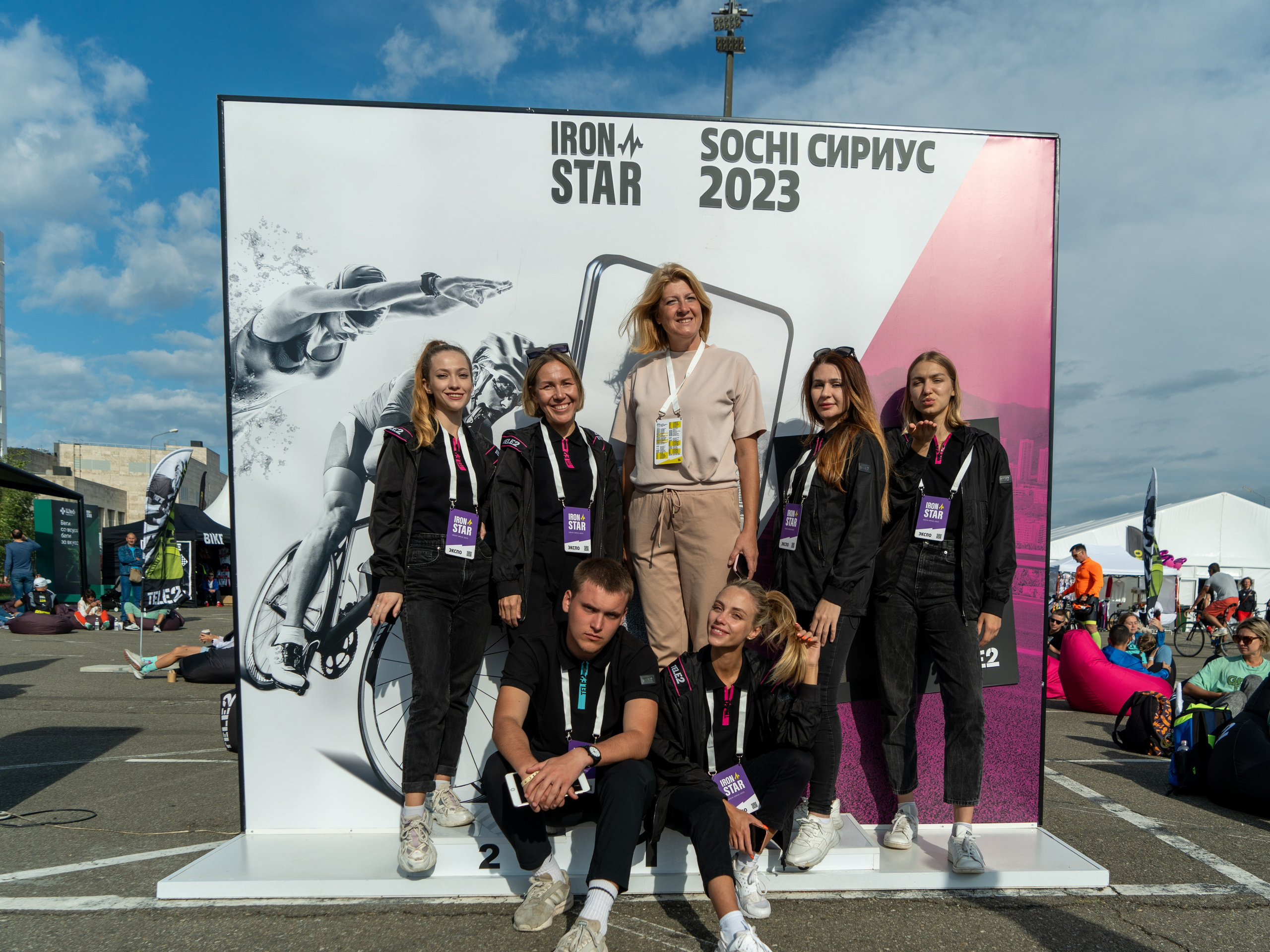 Фотоотчет партнерской интеграции для компании TELE2 на фестивале Ironstar. Репортажный фотограф в Красной Поляне и Сочи Павлюченко Екатерина