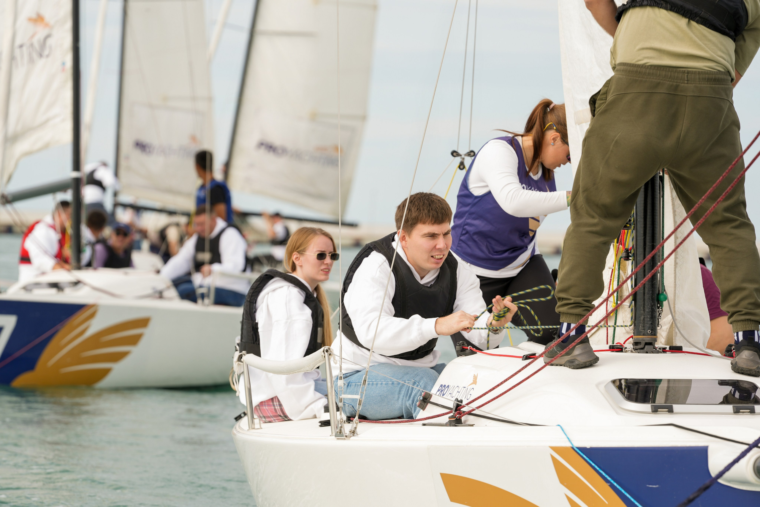 Яхтенная регата для компании Агрегатка. Репортажный фотограф в Красной Поляне и Сочи Павлюченко Екатерина
