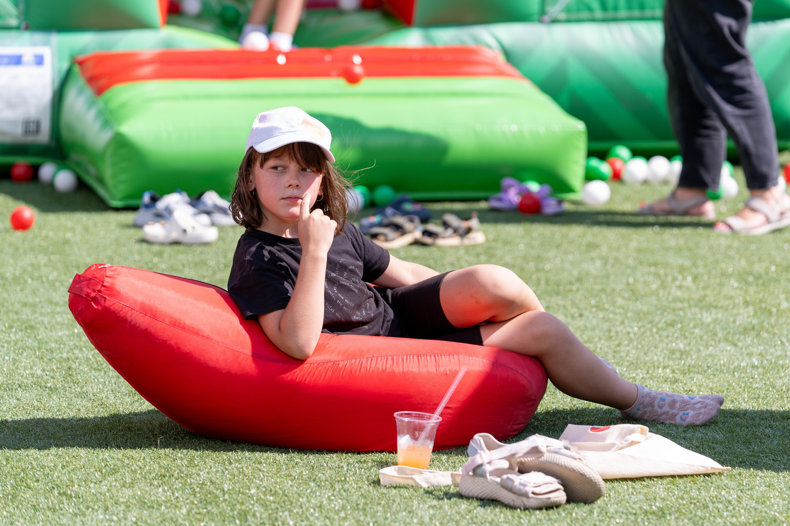 Фотоотчет партнеской интеграции для сети «Пятерочка» на фестивале «Grounded». Репортажный фотограф в Красной Поляне и Сочи Павлюченко Екатерина