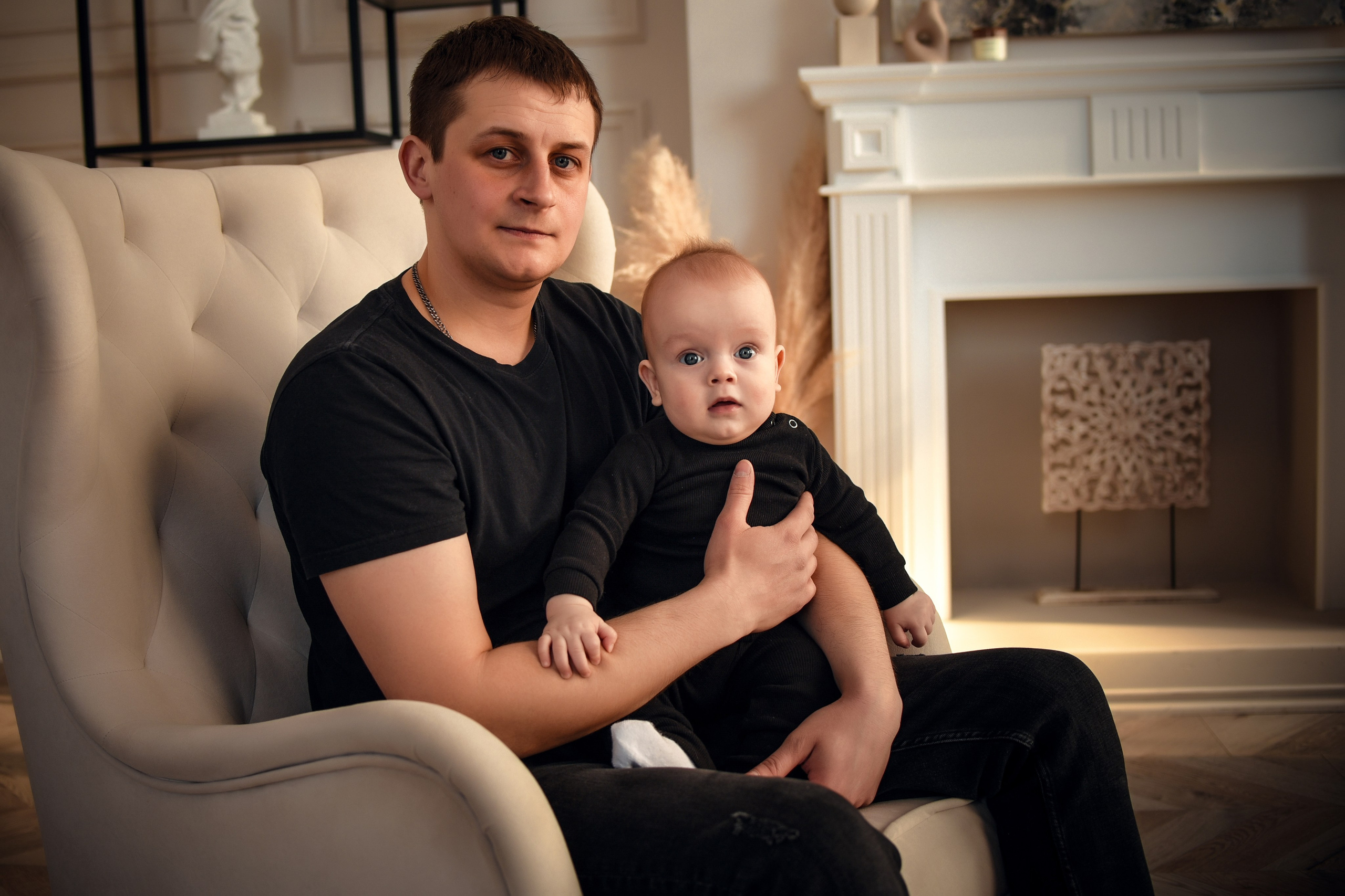 Семейная студийная фотосессия 3. Свадебный, семейный, детский, контент фотограф в Омске Максим Ильин