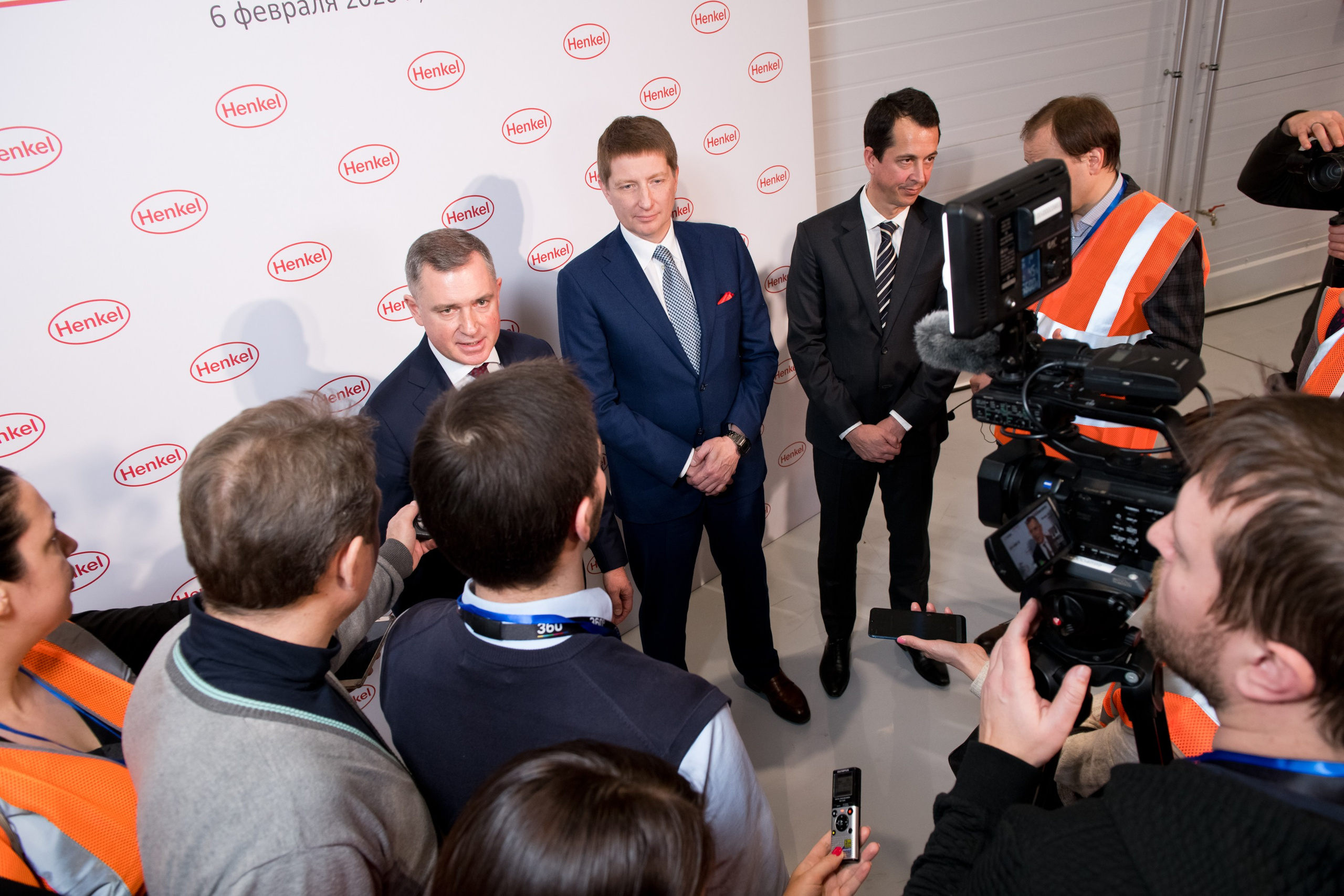 Открытие завода Henkel в Ногинске. Репортажный фотограф и видеограф Слава Думчев. Тимбилдинги, отчетники, корпоративы