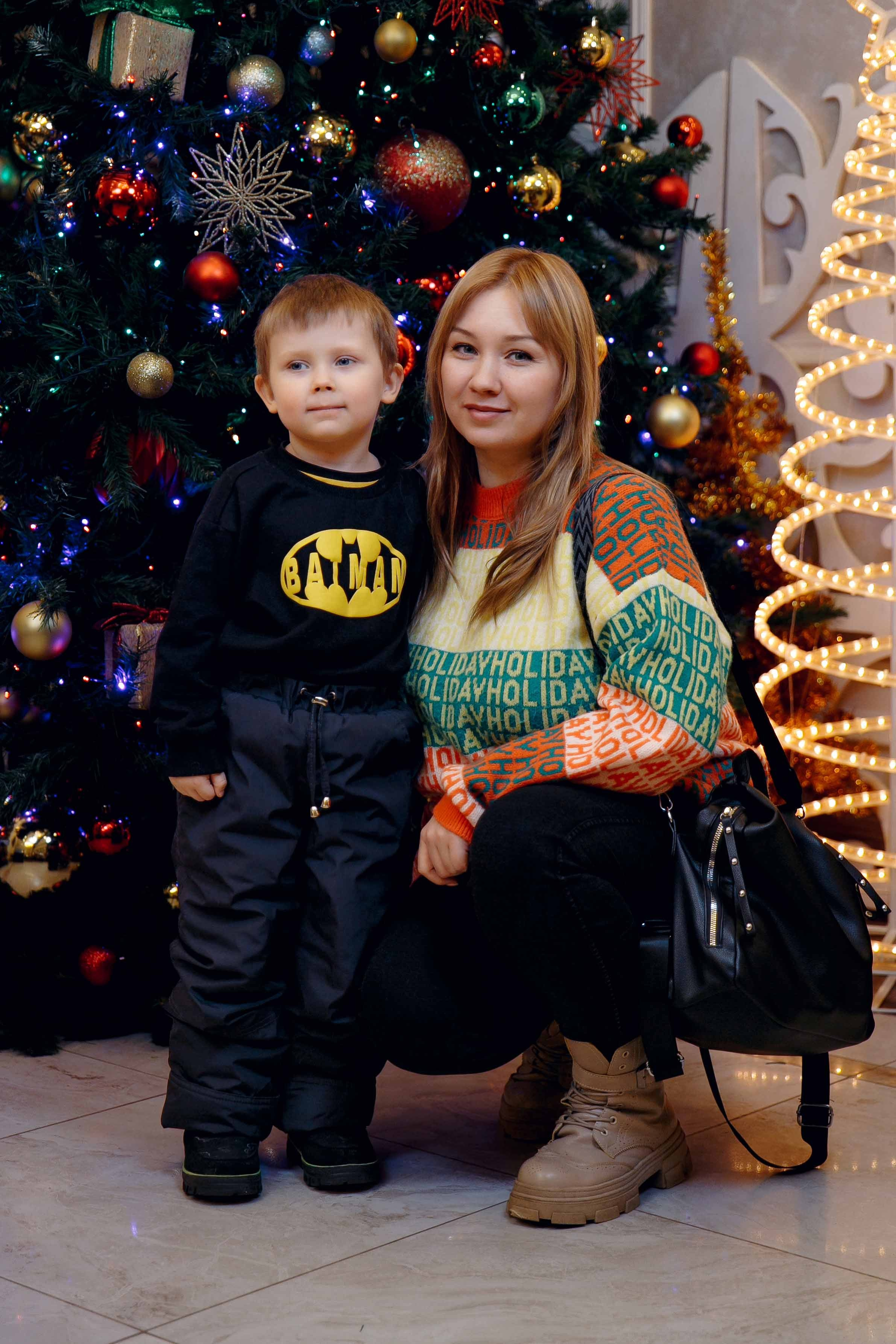 Елка в «Казармах» ТЮЗ. Ваш репортажный фотограф Артемий Антонов