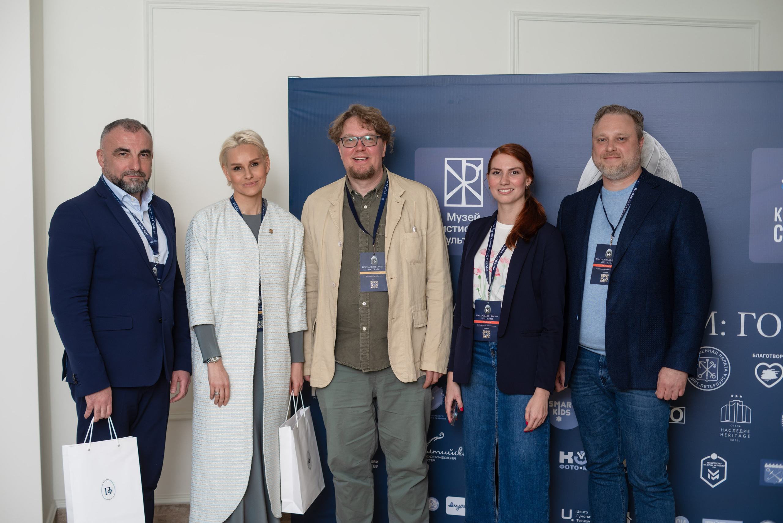 Пасхальный Форум: Год Семьи. Интерьерный и репортажный фотограф в Санкт-Петербурге