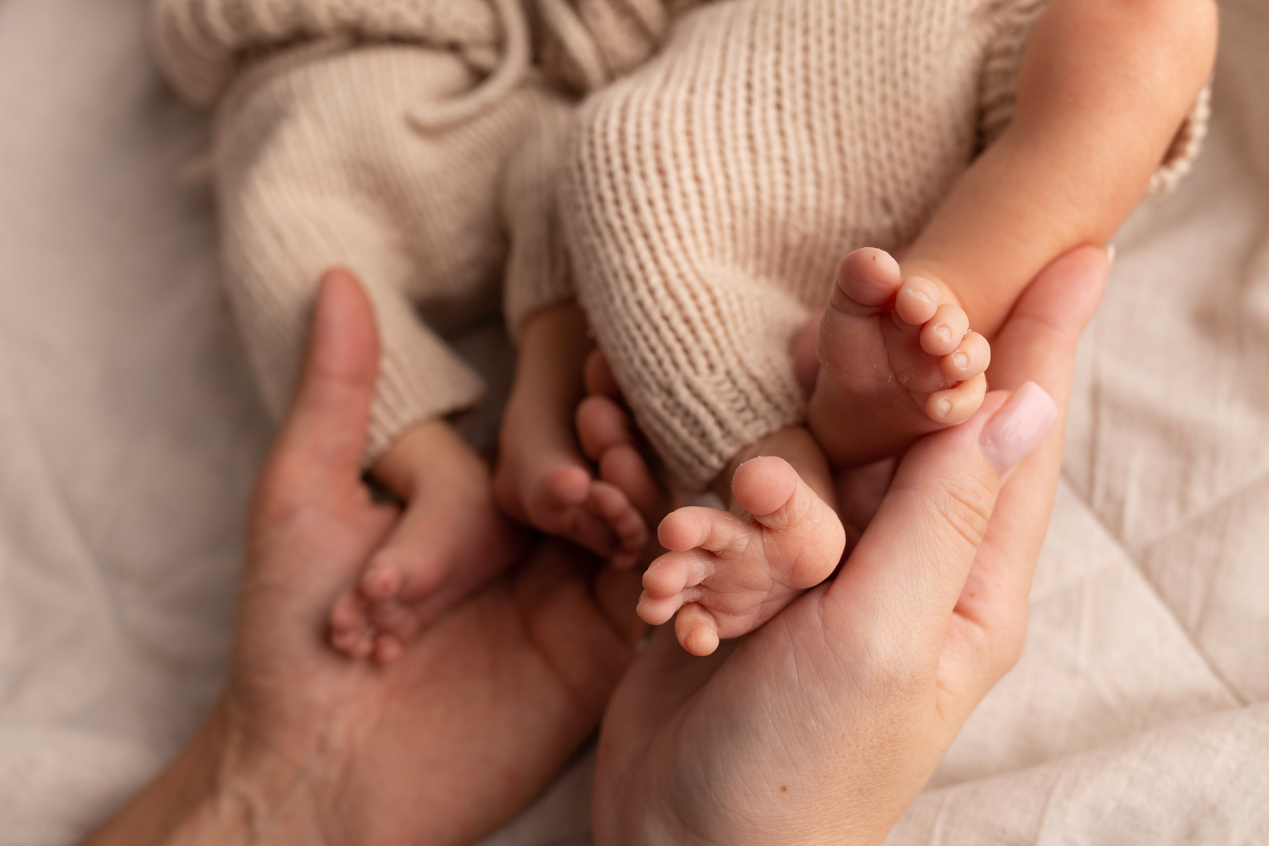 Newborn съемка в стиле Лайф. Фотограф новорожденных малышей в Омске и Омской области Эльвира Камаева