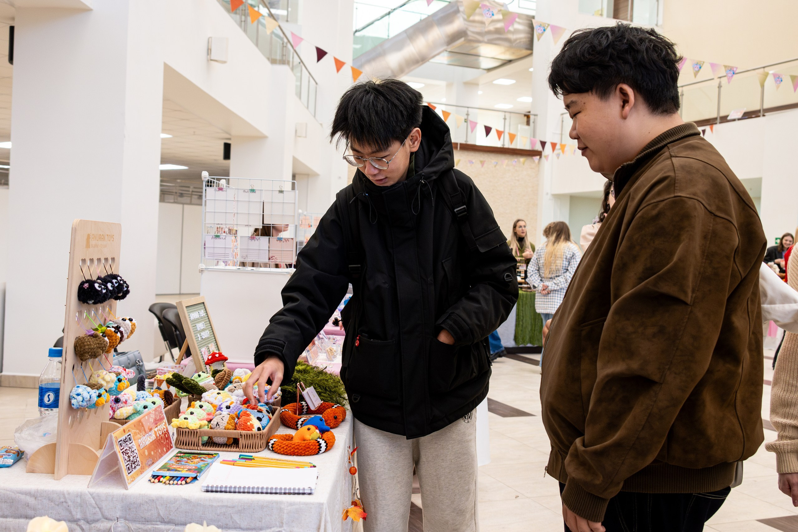 Благотворительная ярмарка «ЯрМУРка гав-версия». Репортажный и портретный фотограф во Владивостоке Денис Седов