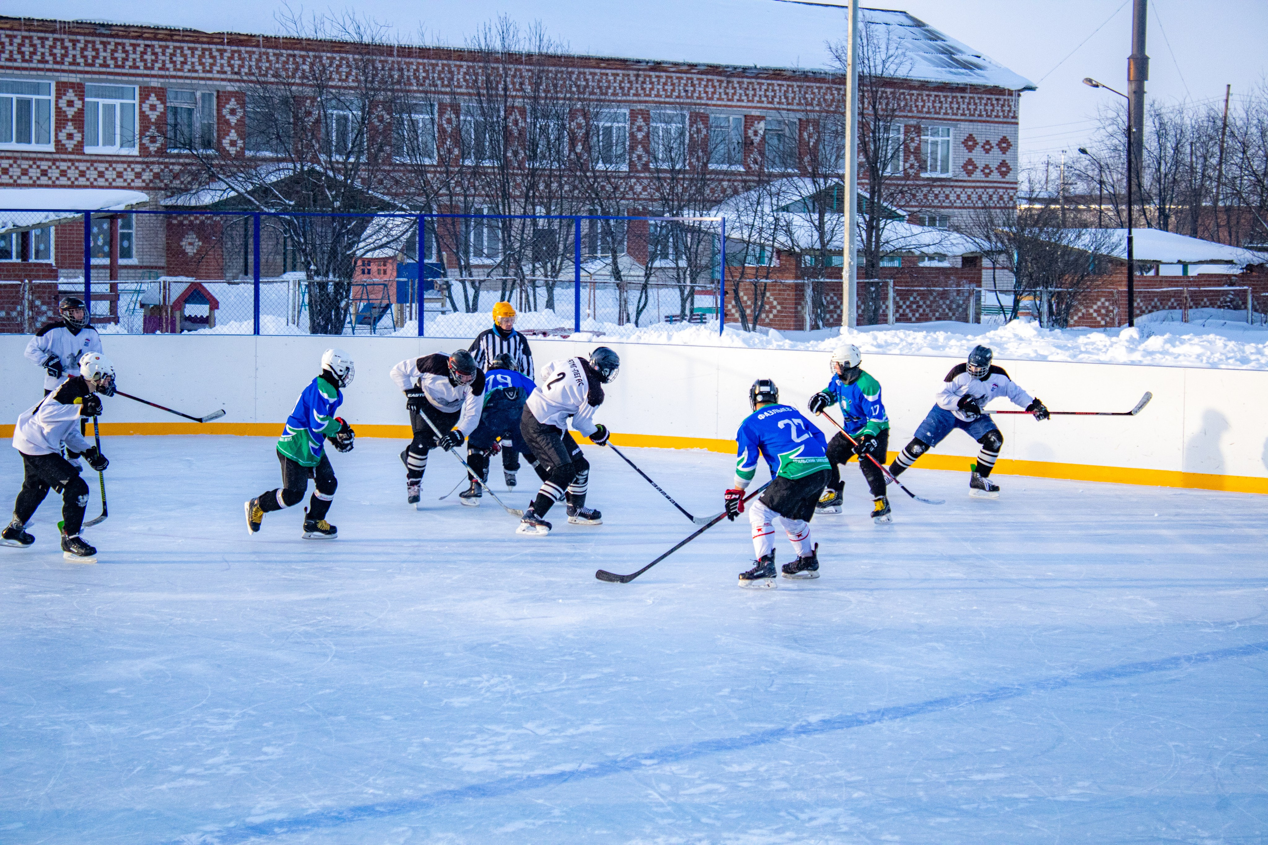 Хоккей г.п Атиг-г.п Дружинино