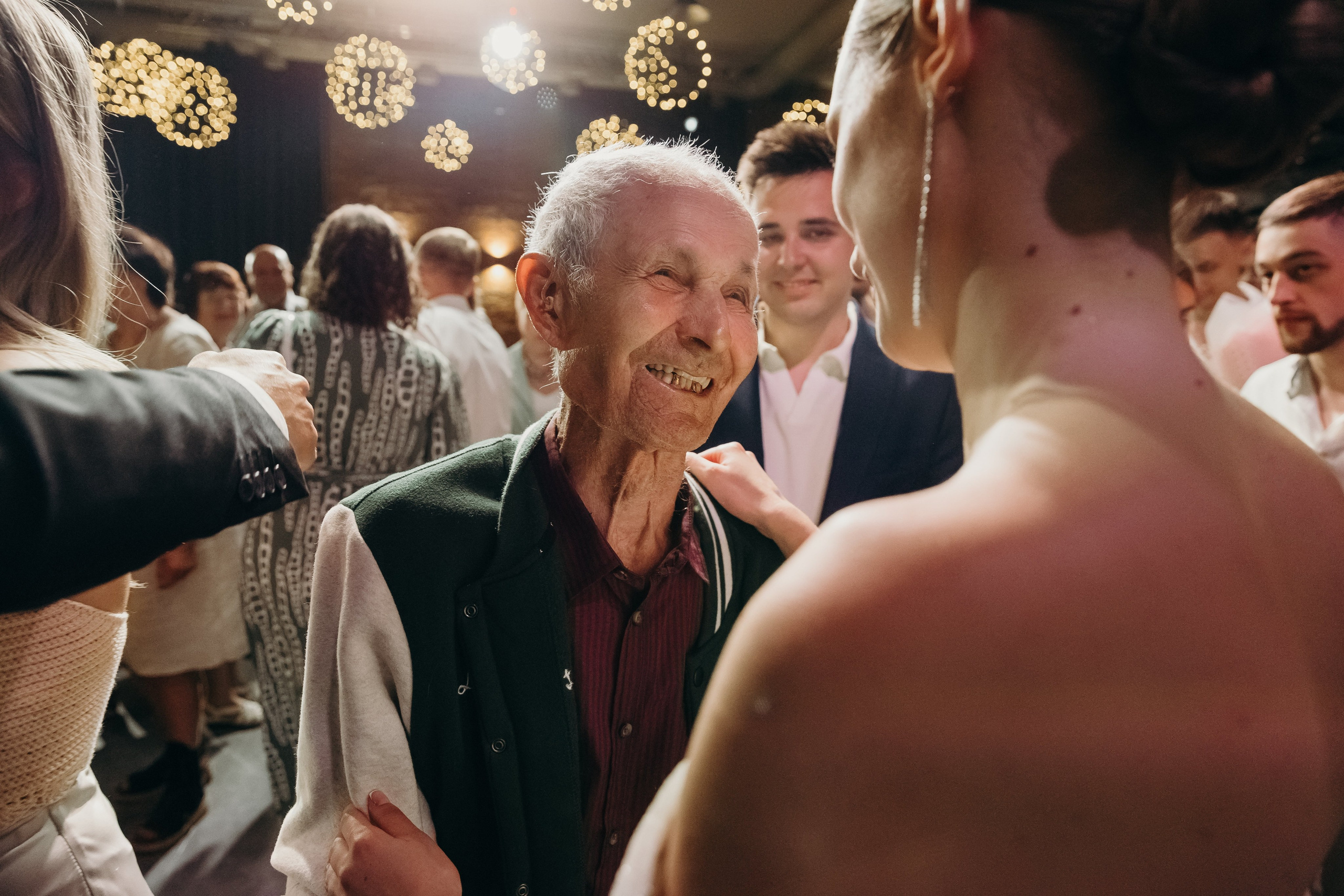 Счастье рядом. Свадебный фотограф-видеограф в Красноярске Евгений Константинопольский