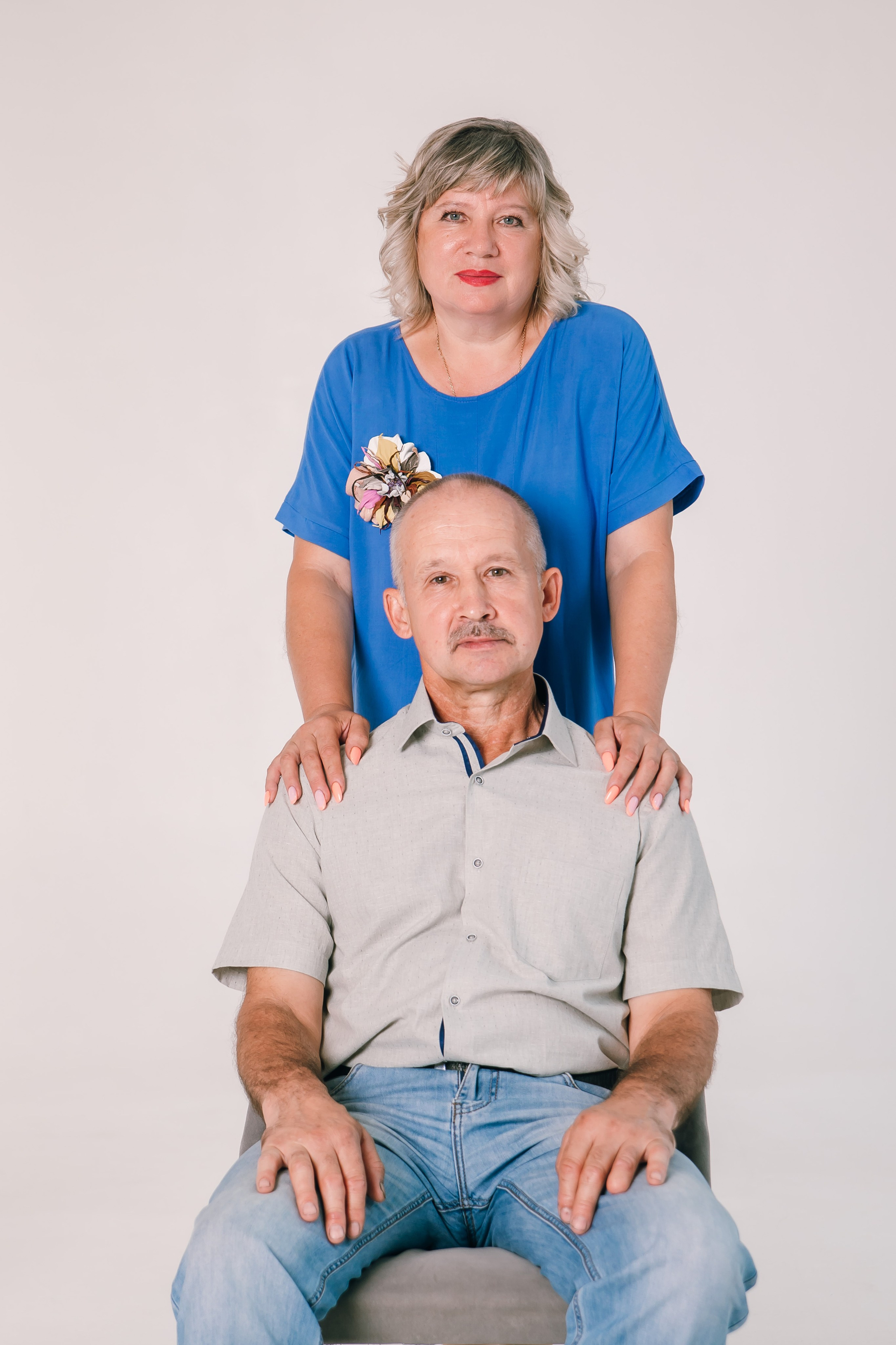 Фотосессия большой семьёй в студии в Екатеринбурге. Свадебный, семейный фотограф, контент съёмка. Екатеринбург. Елена Граф