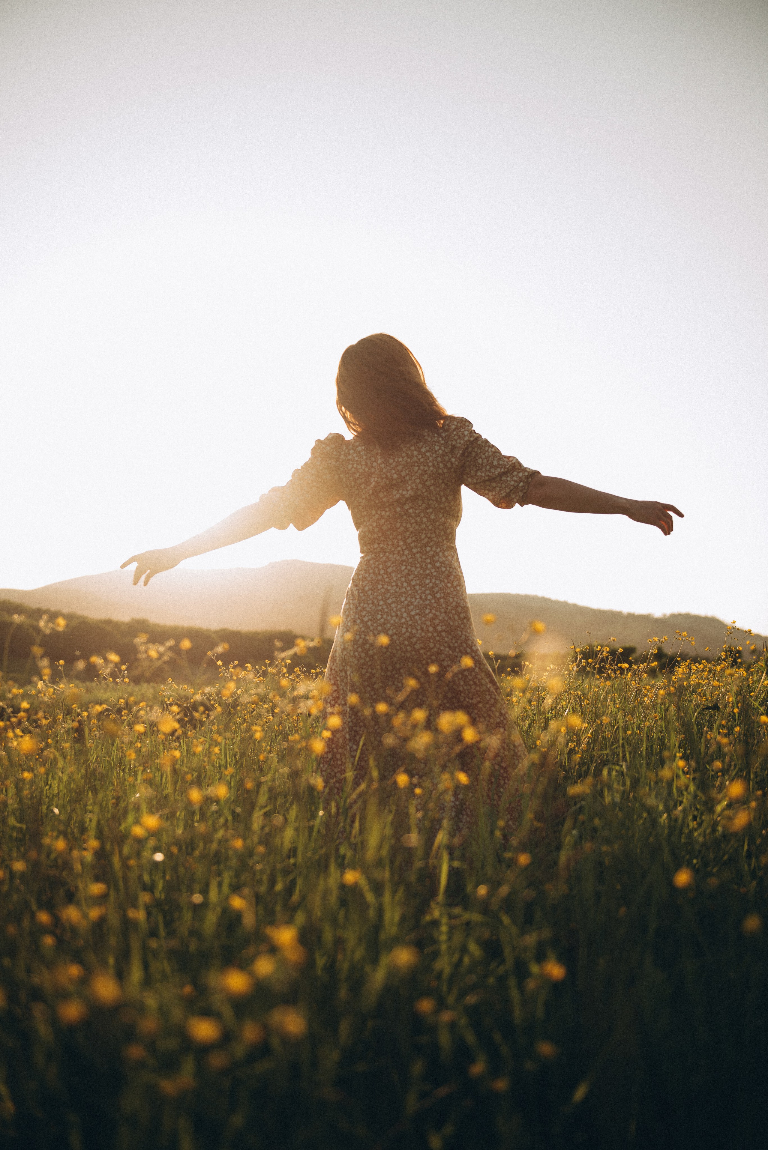 Маша в поле люпинов. Ирина Метелица фотограф на Шикотане