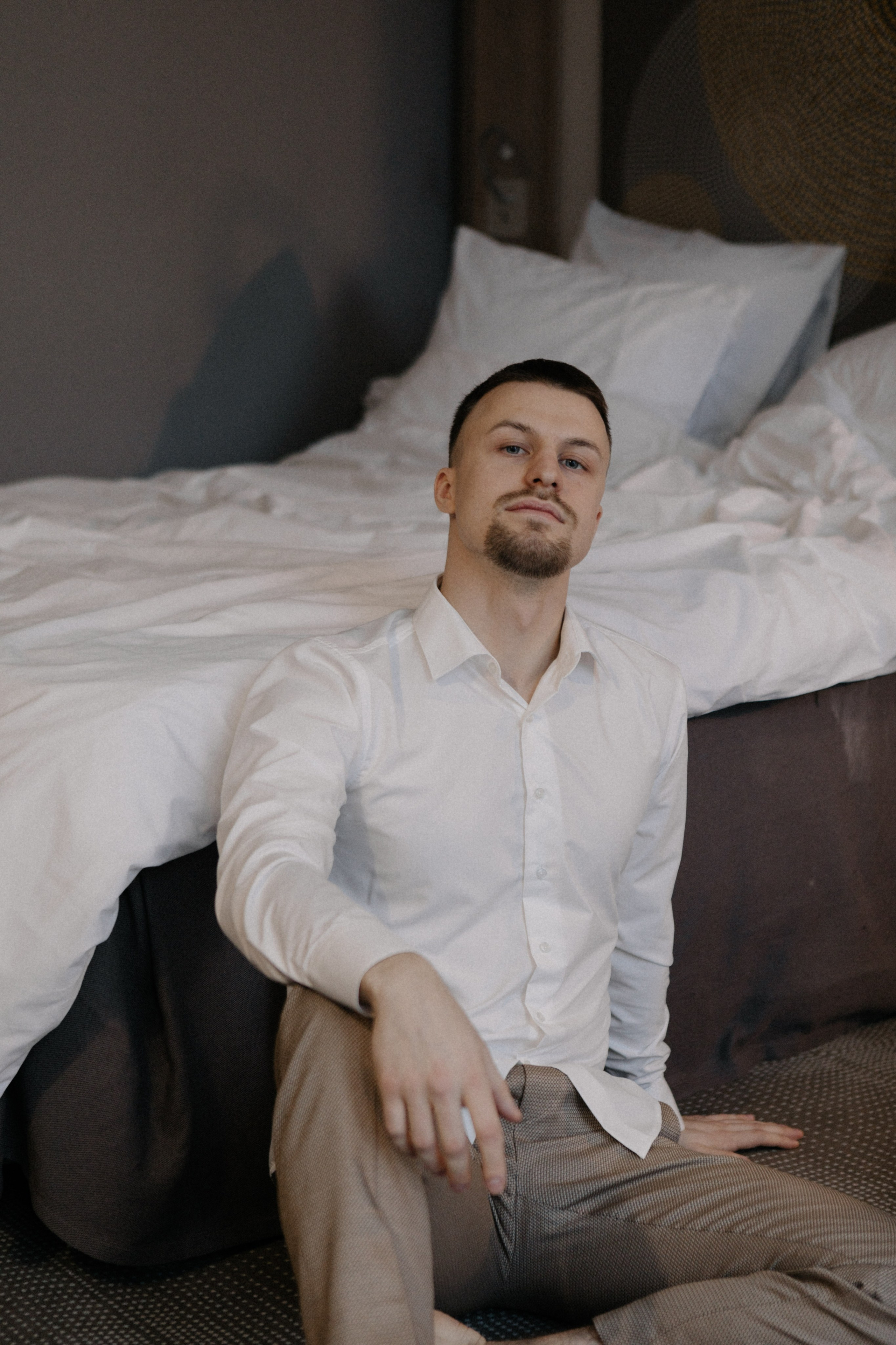 Ксюша и Илья. Утро в отеле роспись в Birds. Свадебный и портретный фотограф в Москве Анастасия Масюк