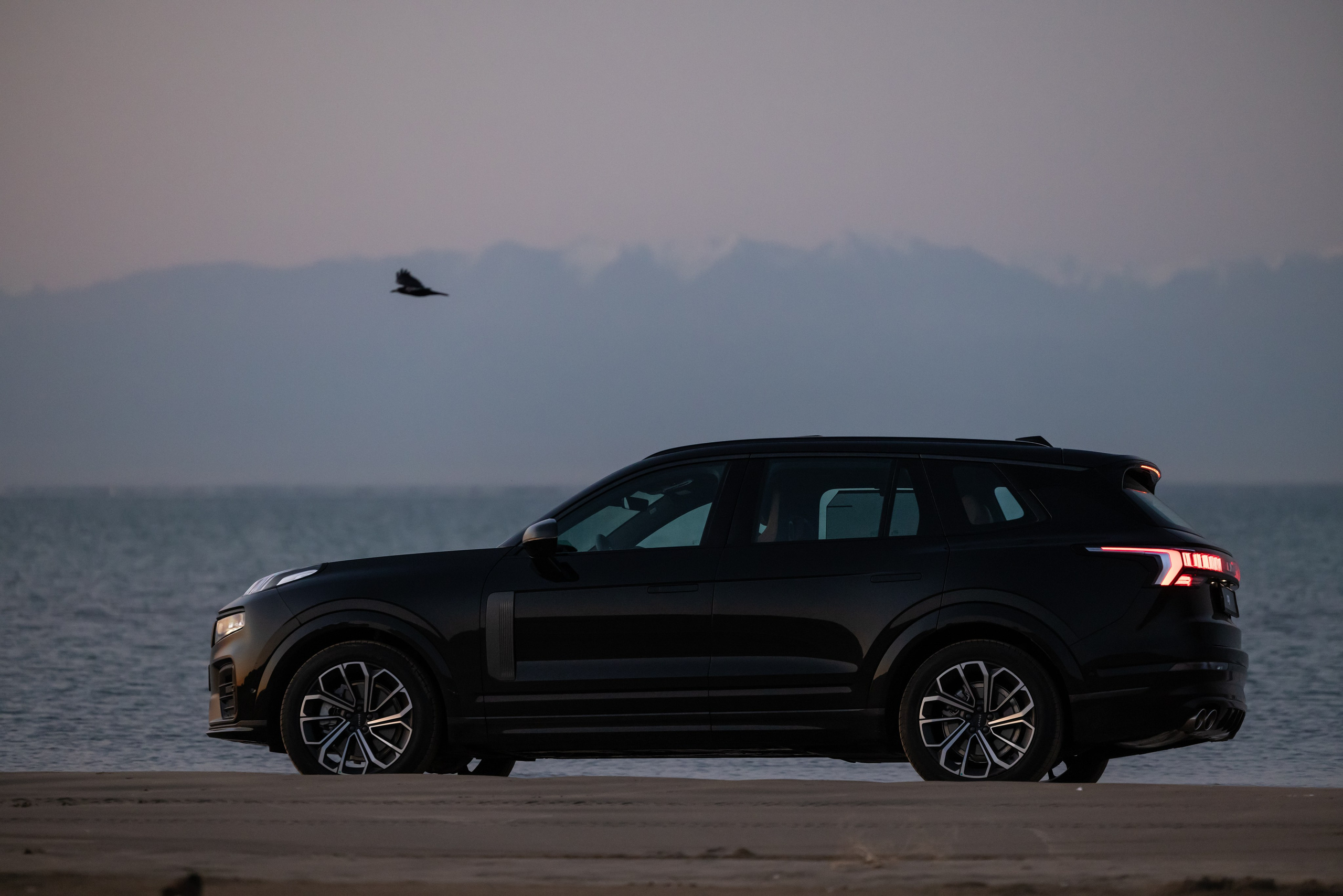 Тест-драйв LYNK & CO. Кристина Шнайдер репортажный фотограф Алматы