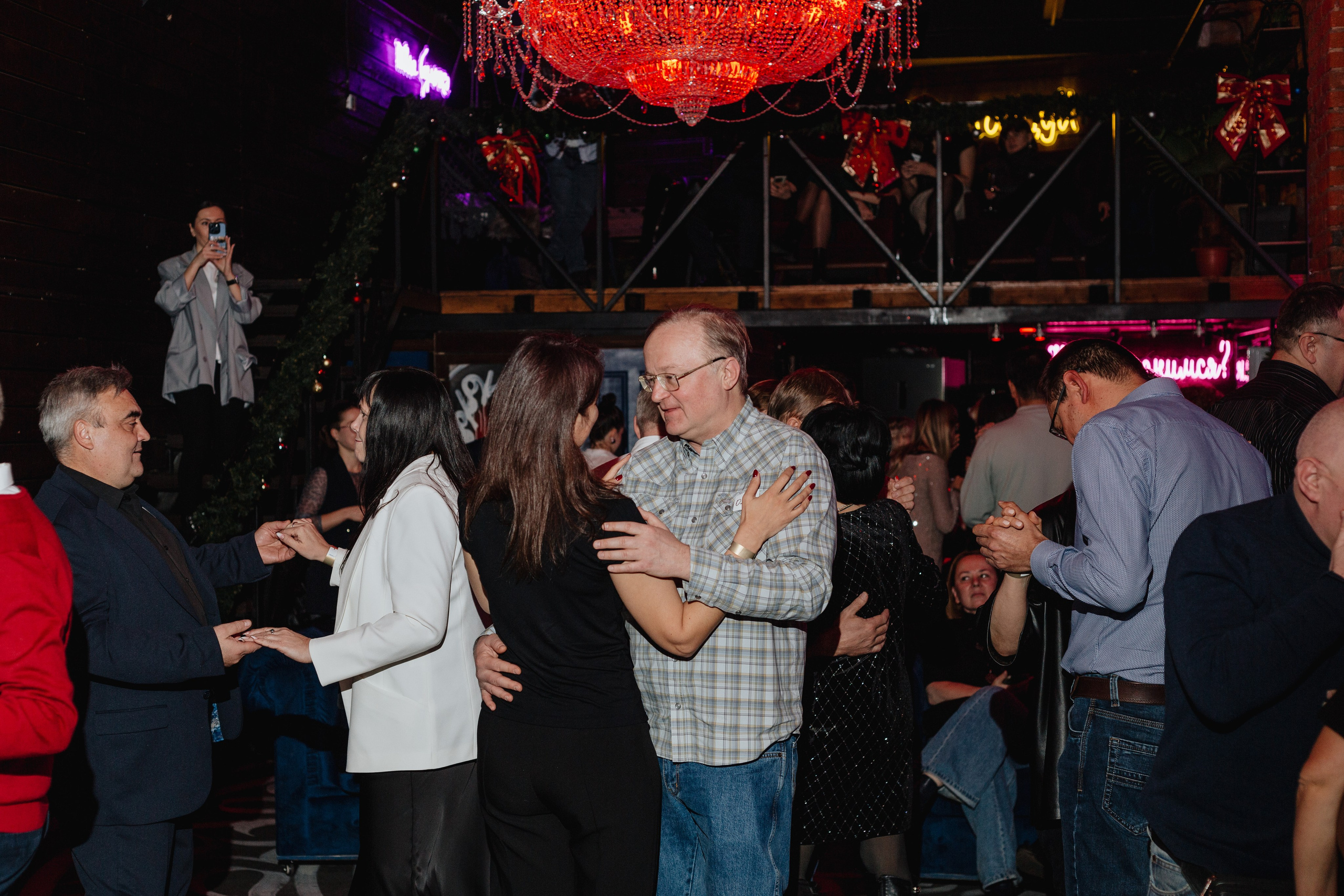 Вечеринка знакомств. Портретный фотограф Москва Юлия Трякина
