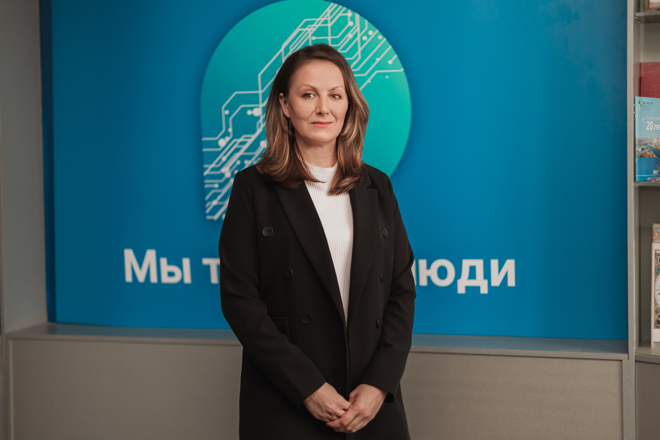 Business portraits. Бьюти- и портретный фотограф в Москве Полли Максимова. Создаю съёмки и делаю ретушь для брендов косметики и рекламы