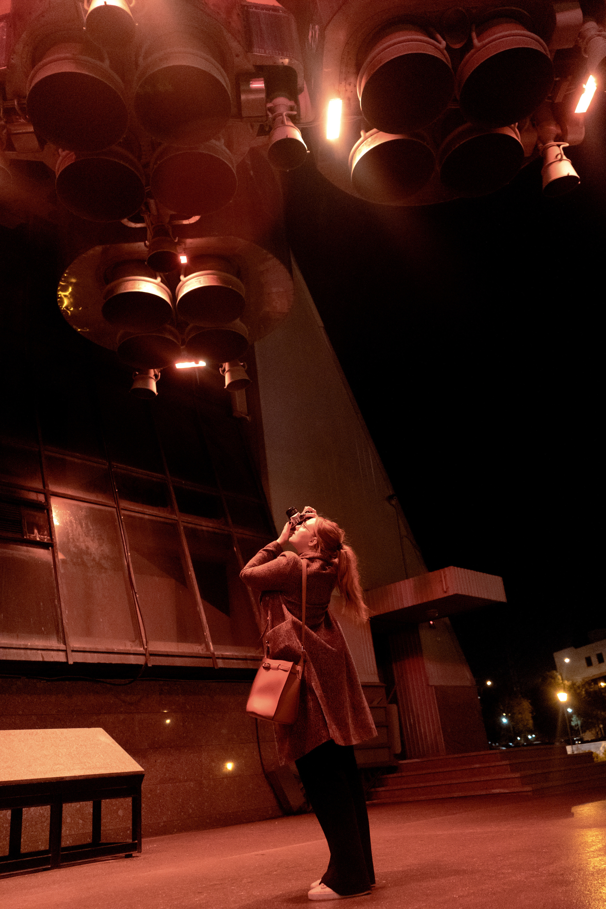 Девушка и ракета. Портретный фотограф в Самаре