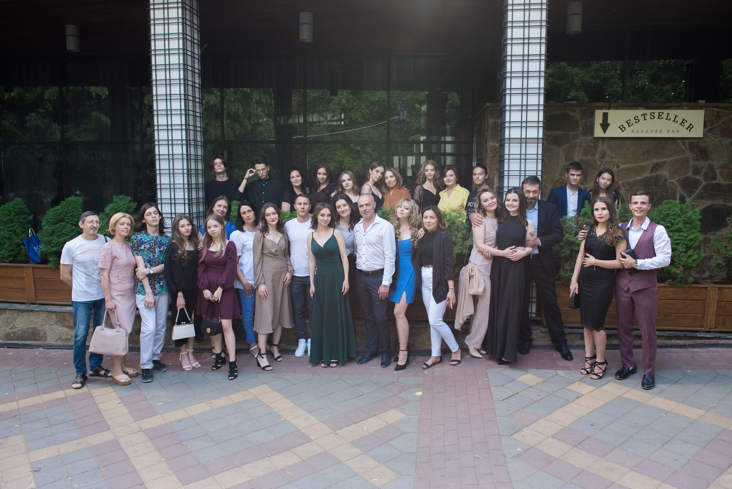 Выпускной — 11 класс. Фотограф Семён Пишта