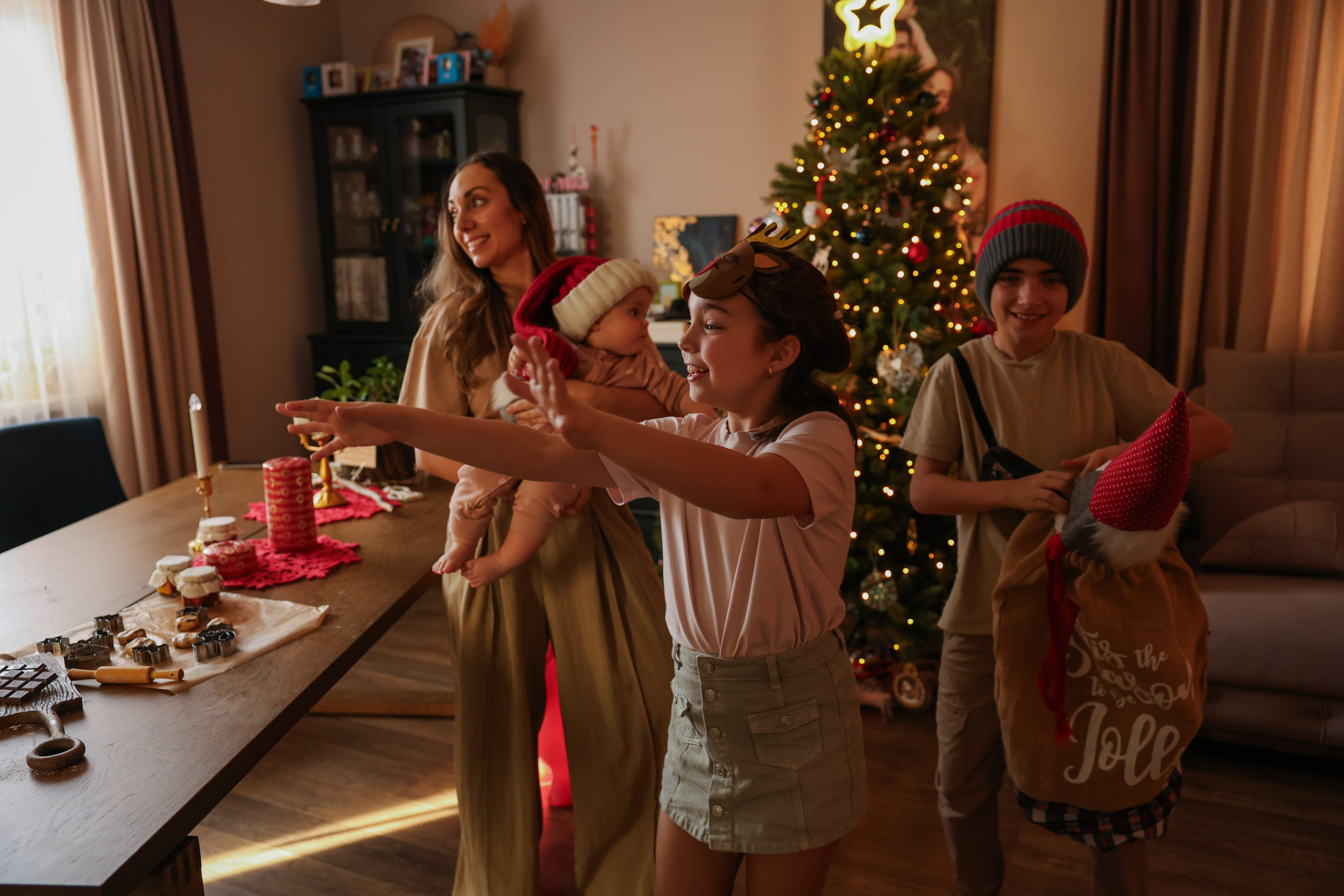 Новогоднее печенье всей семьей. Ваш семейный newborn и lifestyle фотограф в СПБ Наталья Журавлева