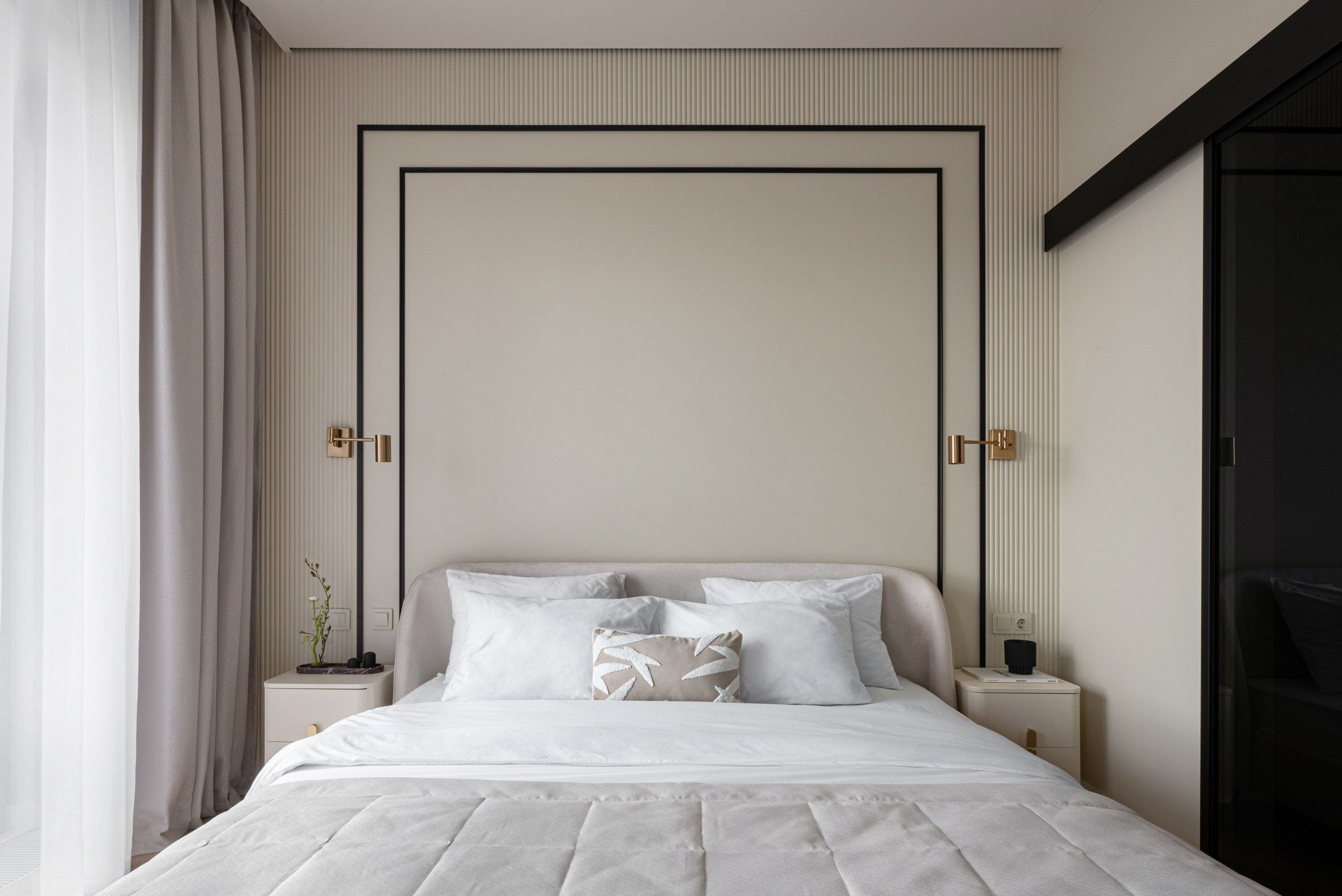 Hide, 55 м. Главная