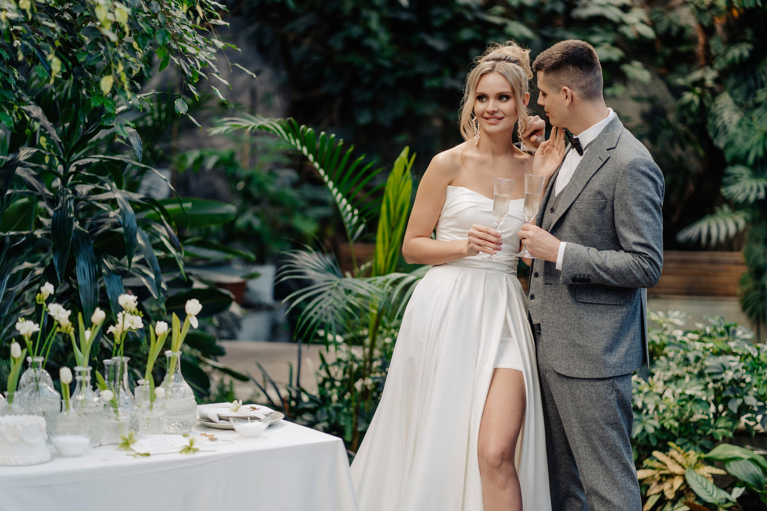 Свадебная в оранжерее. Михаил и Виктория. Фотограф Сергей Лукьяненко