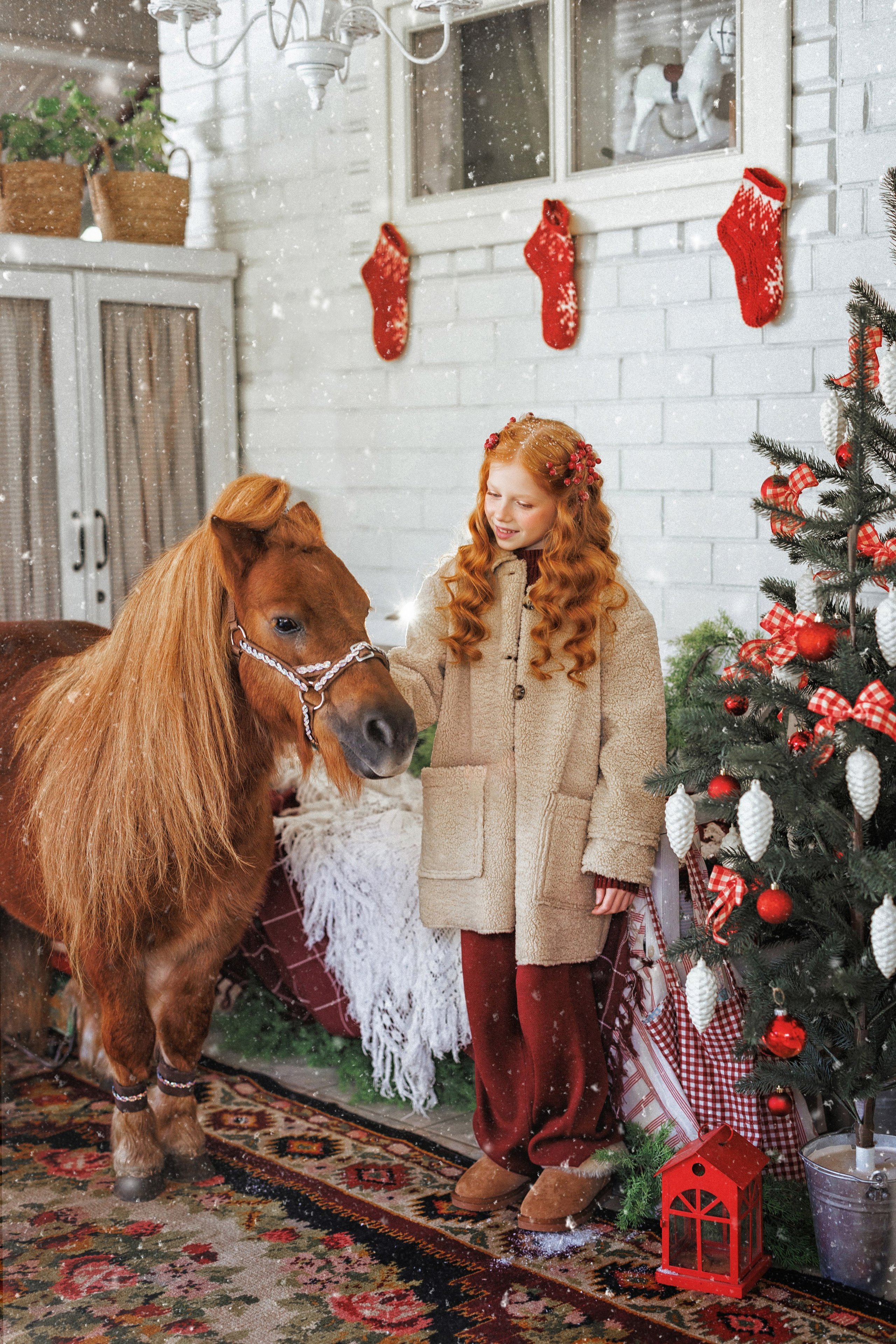 Новогодняя фотосессия с Рыжим пони, город Краснодар. Семейный и детский фотограф в Краснодаре Анна Трашкова