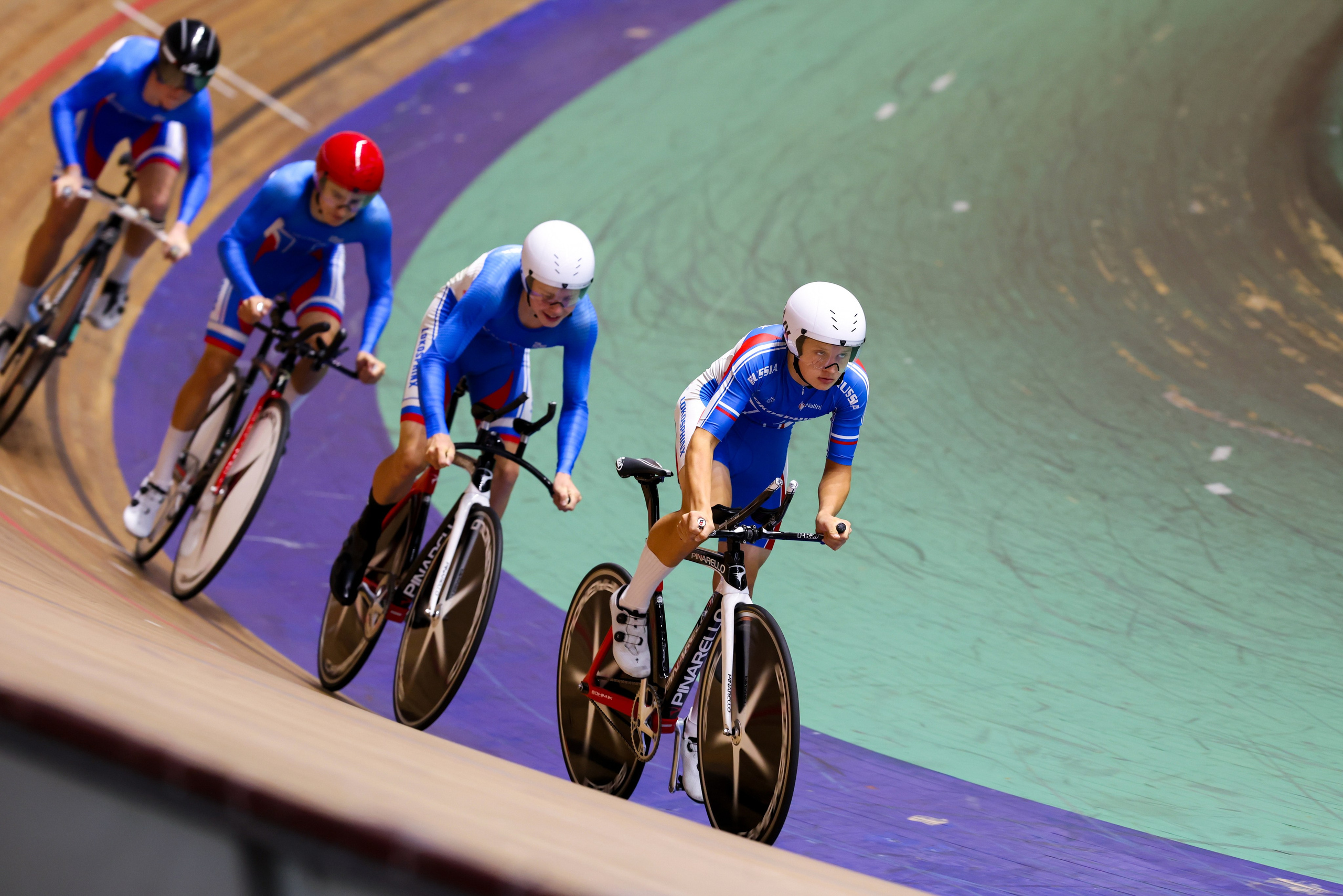 Первенство России по велосипедному спорту «трек» 16.10.2025. Спортивный и репортажный фотограф Антон Тереханов