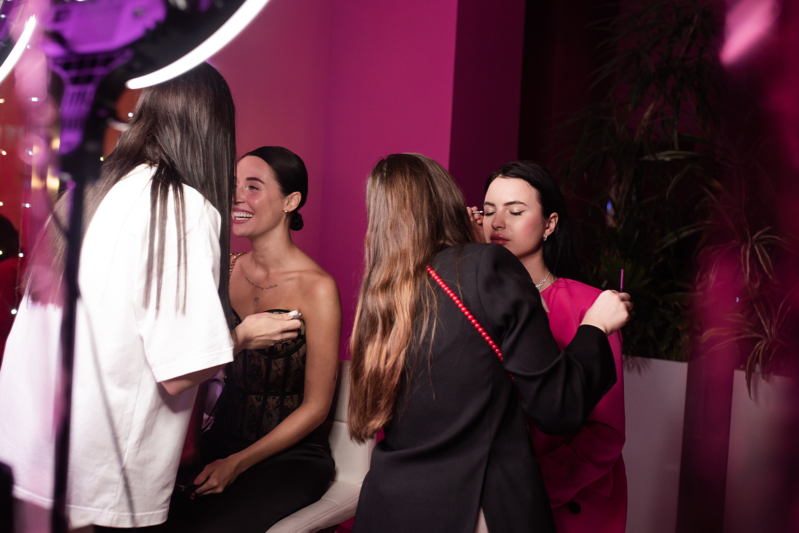 Вечер в студии Vivo tattoo. Алена Братчук репортажный фотограф