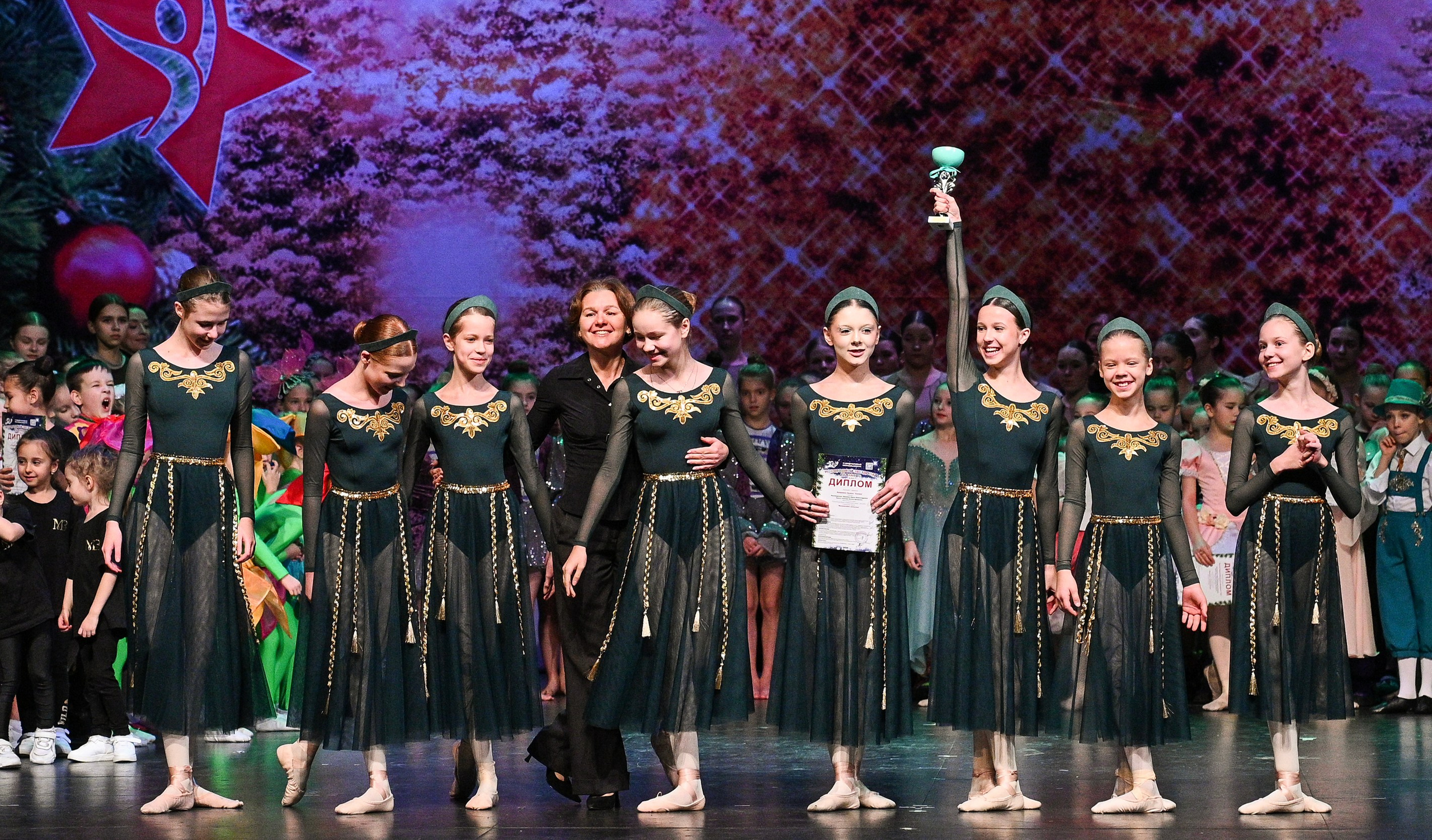 14.11.2024 «Новогодний Звездопад Талантов» Фестивальное движение «Шаг к мечте» г. Москва. Медиастудия Фото Концепт