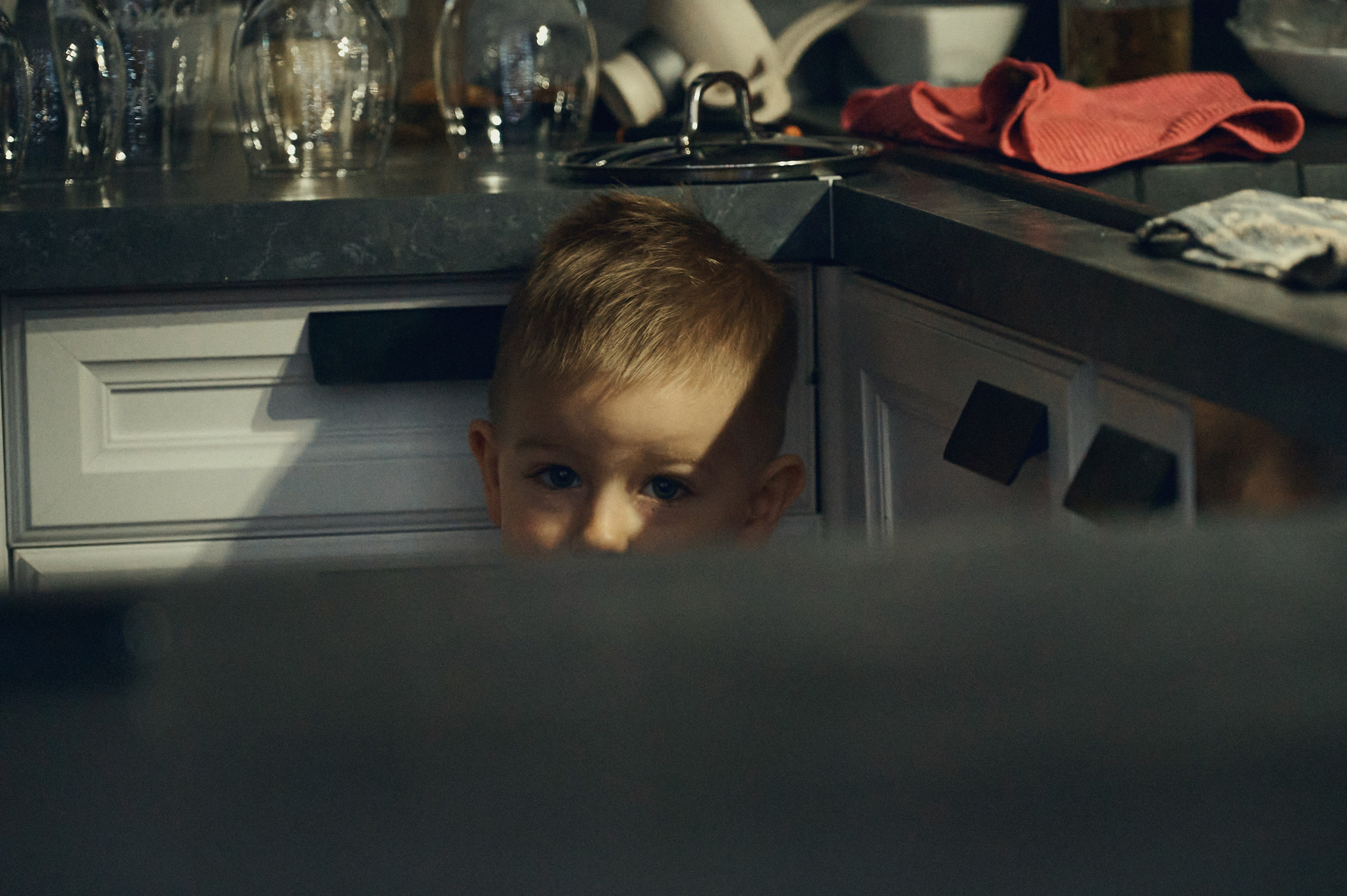 Ребенок на кухне