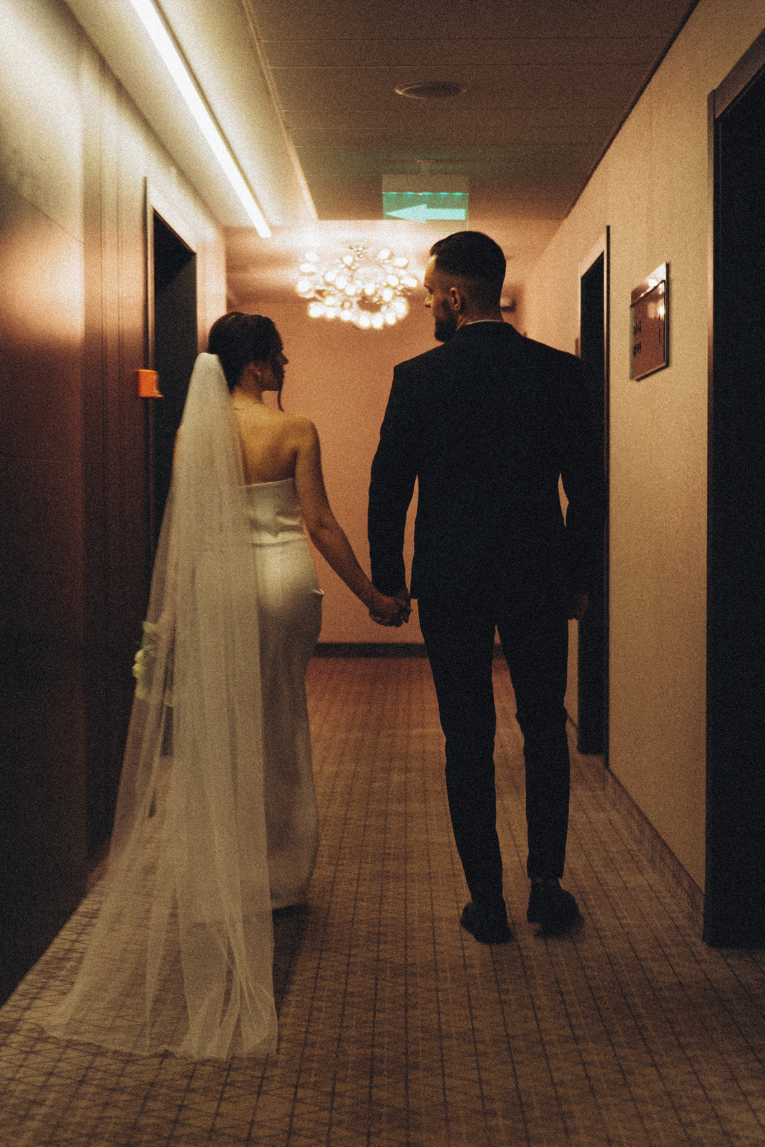 СВАДЕБНАЯ СЬЕМКА СБОРОВ ЖЕНИХА И НЕВЕСТЫ В ОТЕЛЕ И ТАКЖЕ ФОТОСЕССИИЯ В ОТЕЛЕЕ МЕГАПОЛИС БРЯНСК. Профессиональный фотограф, Санкт-Петербург — Виктория Богомолова