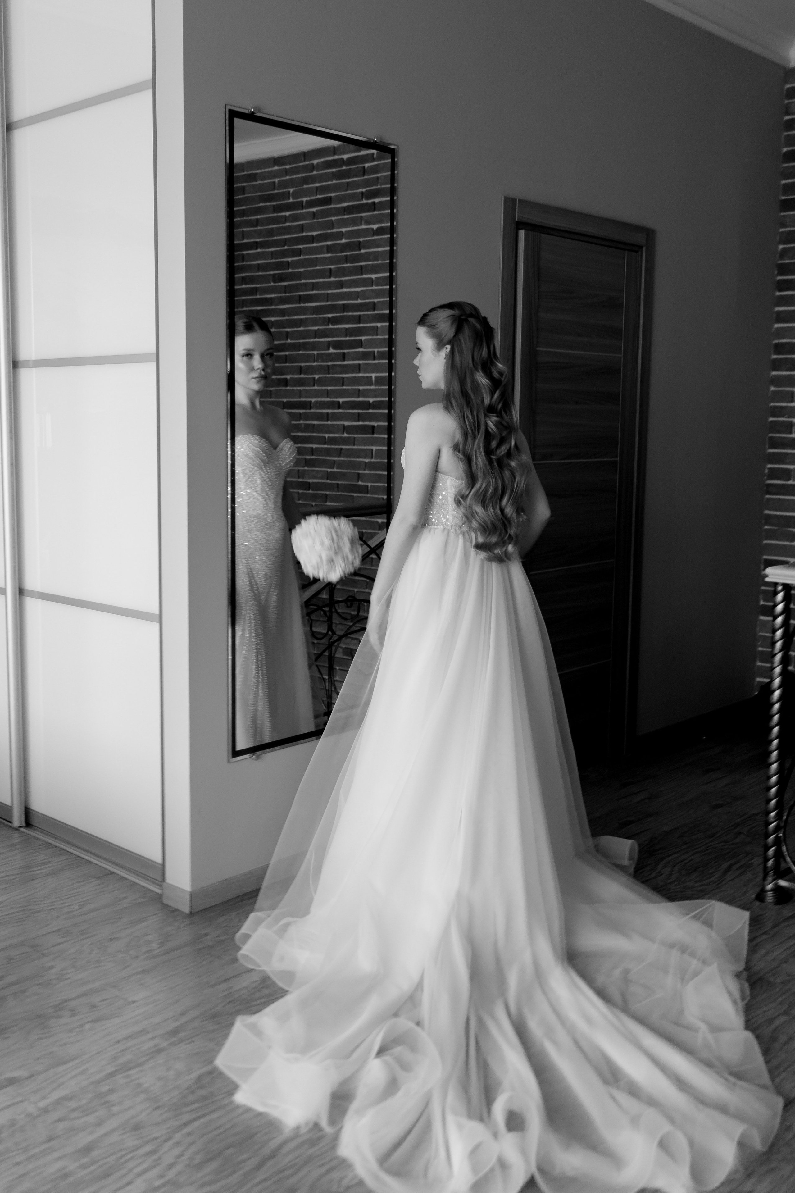 СВАДЕБНАЯ СЬЕМКА СБОРОВ В ОТЕЛЕ И ВЫЕЗД НА ЦЕРЕМОНИЮ (СНЯТО В СИБИРЕ В НИЖНЕВАРТОВСКЕ). Профессиональный фотограф, Санкт-Петербург — Виктория Богомолова