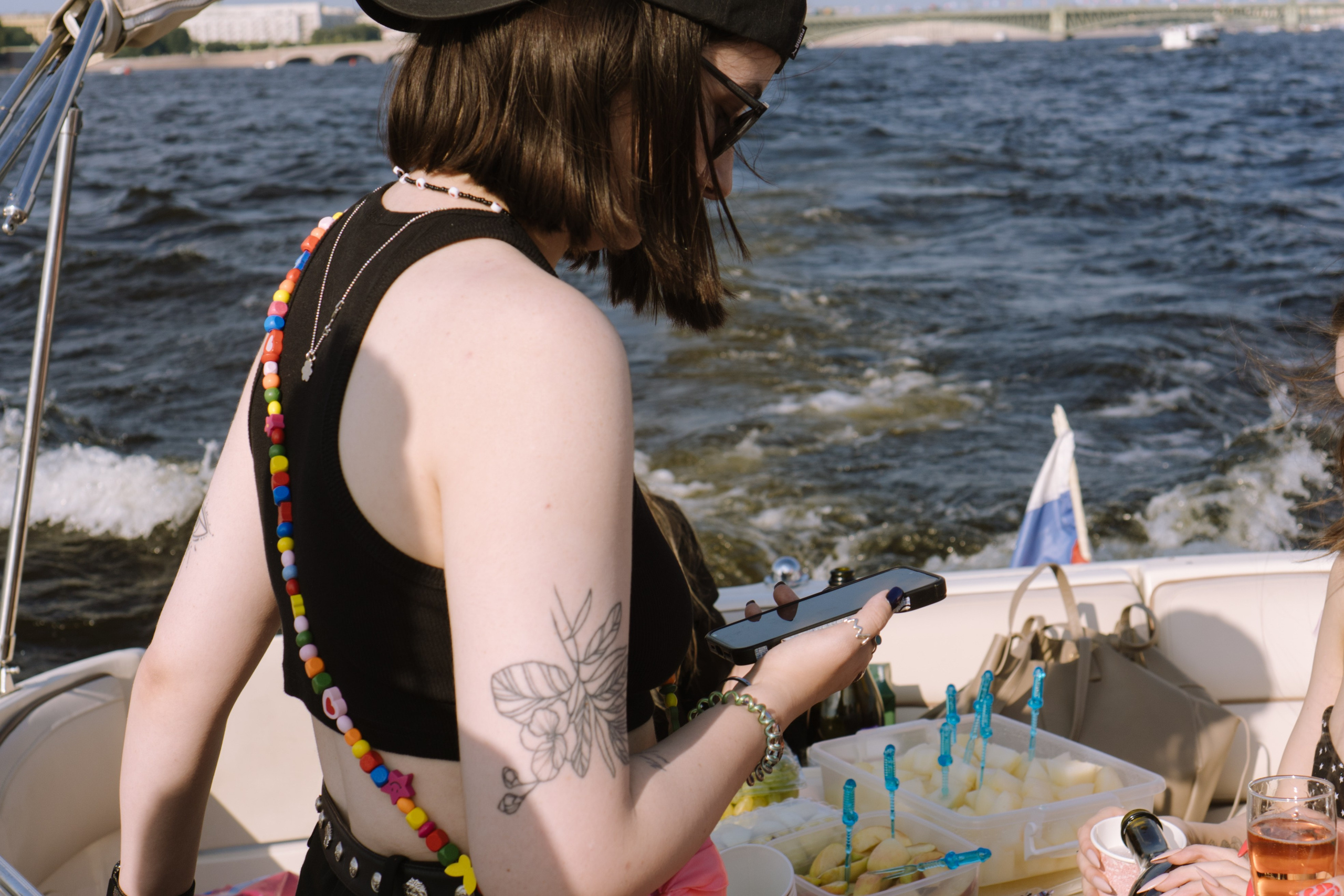 ДЕВИЧНИК НА КАТЕРЕ. Профессиональный фотограф, Санкт-Петербург — Виктория Богомолова