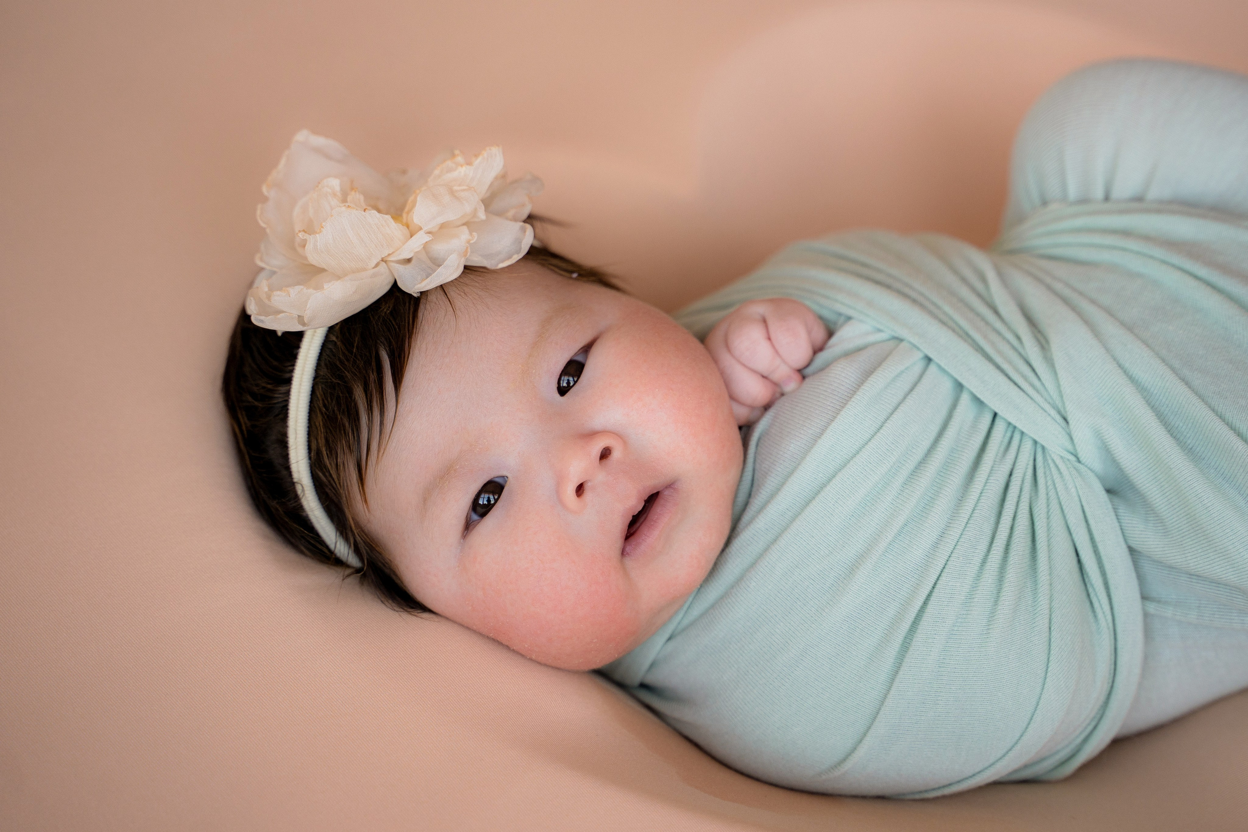 Ньюборн стандарт. Фотостудия Малина в городе Улан-Удэ. Фотограф Ирина Жарникова