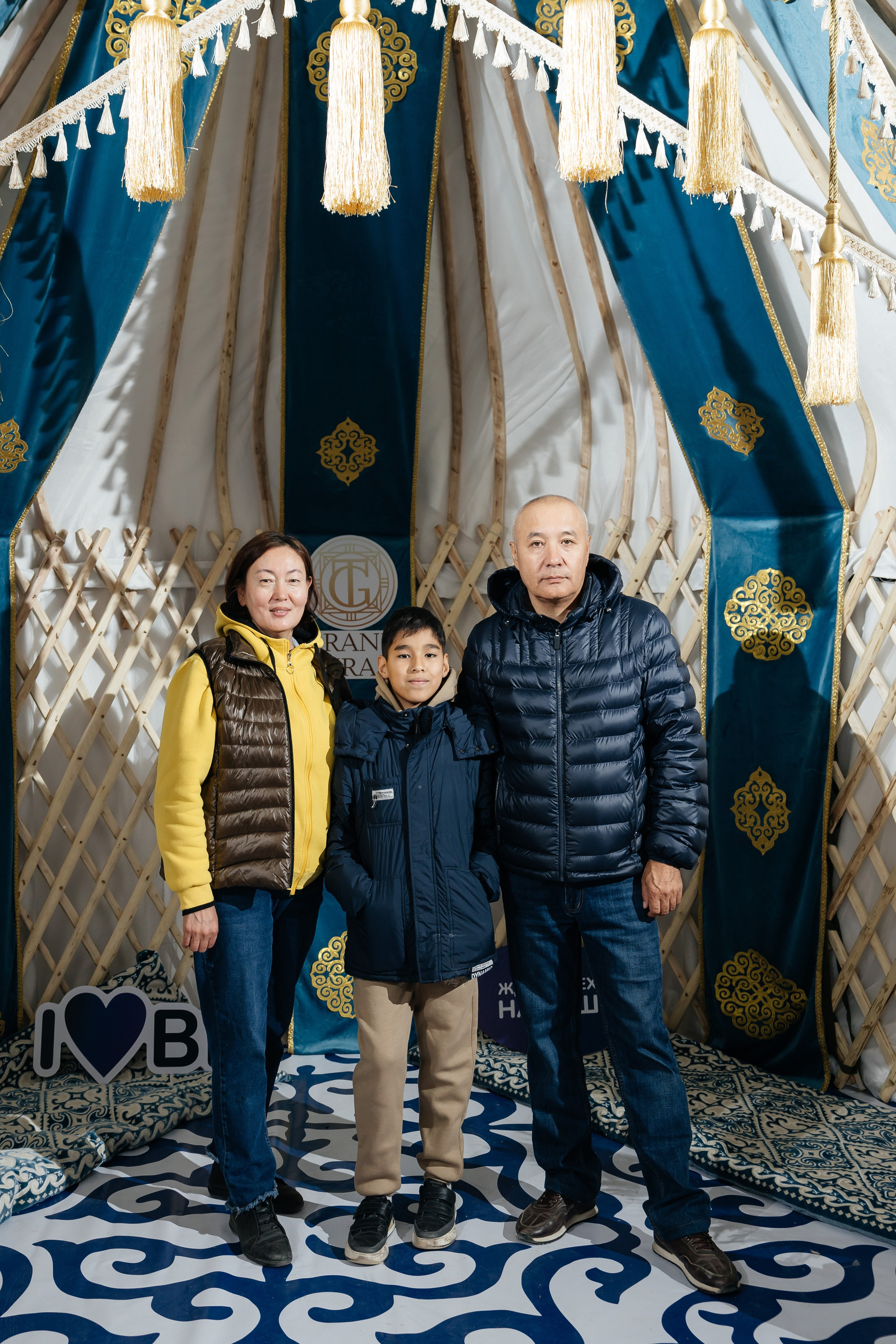 Проект 1. Вручение ключей BI Group. Дата: октябрь 2023. Профессиональный фотограф в городе Астана/Алматы Даурен Сембаев