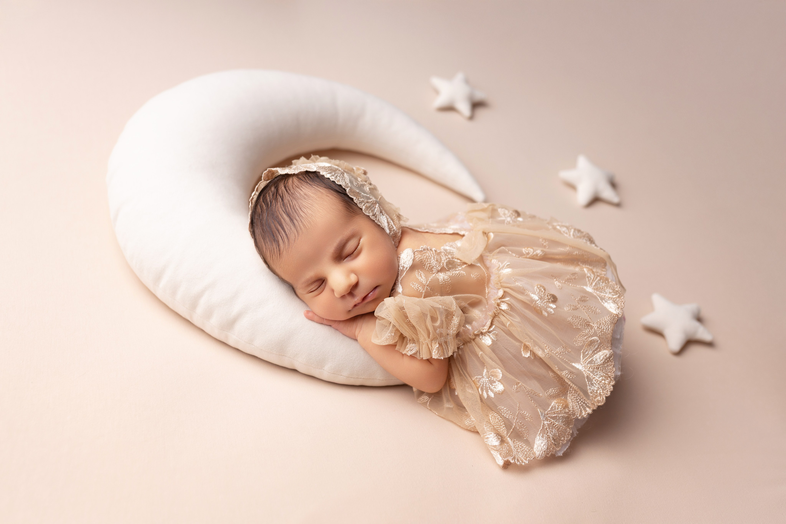 Newborn девочки. Фотограф новорожденных Модяева Ирина