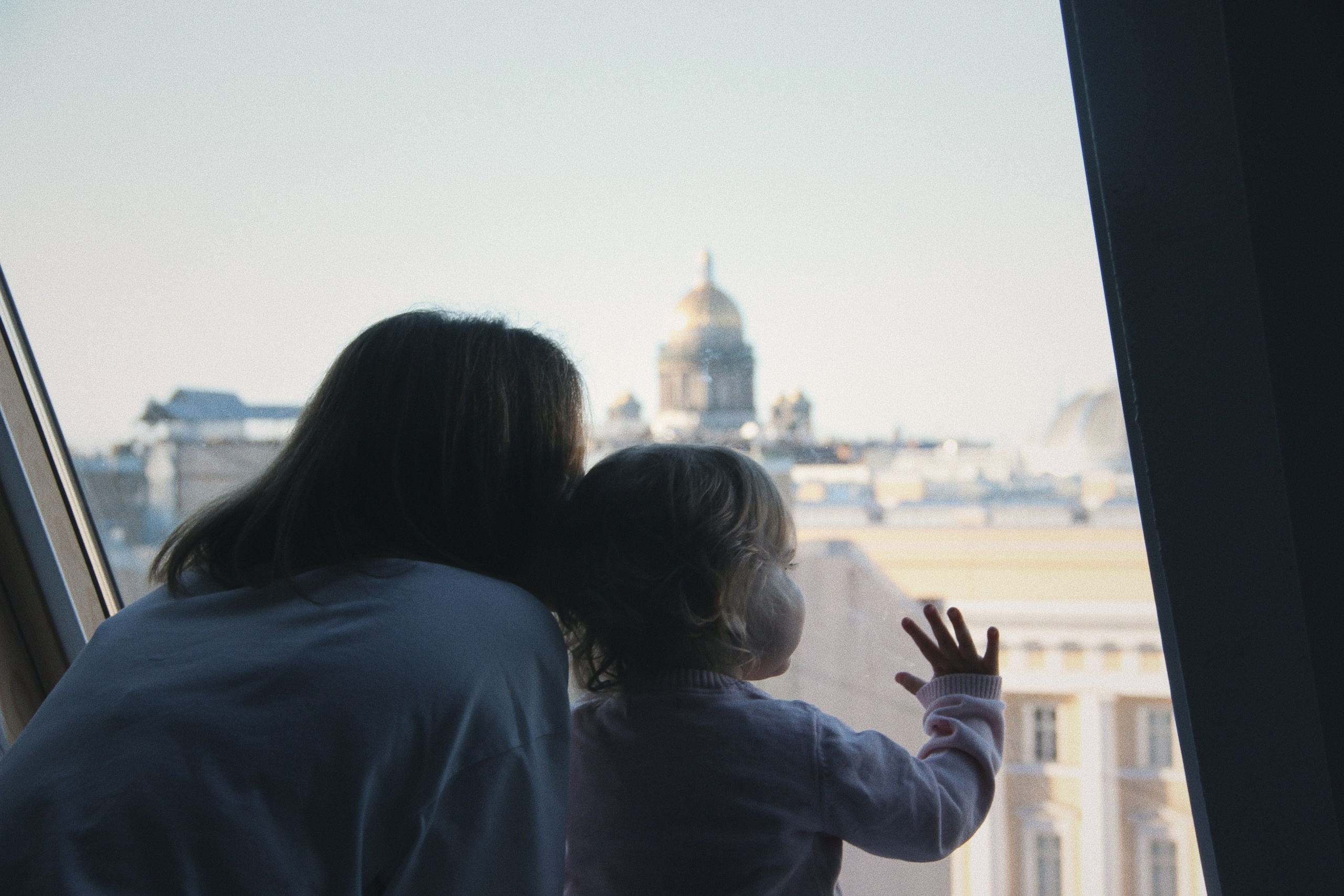 За окном питерское солнышко. Rose Korenevskaya|Ваш нежный фотограф
