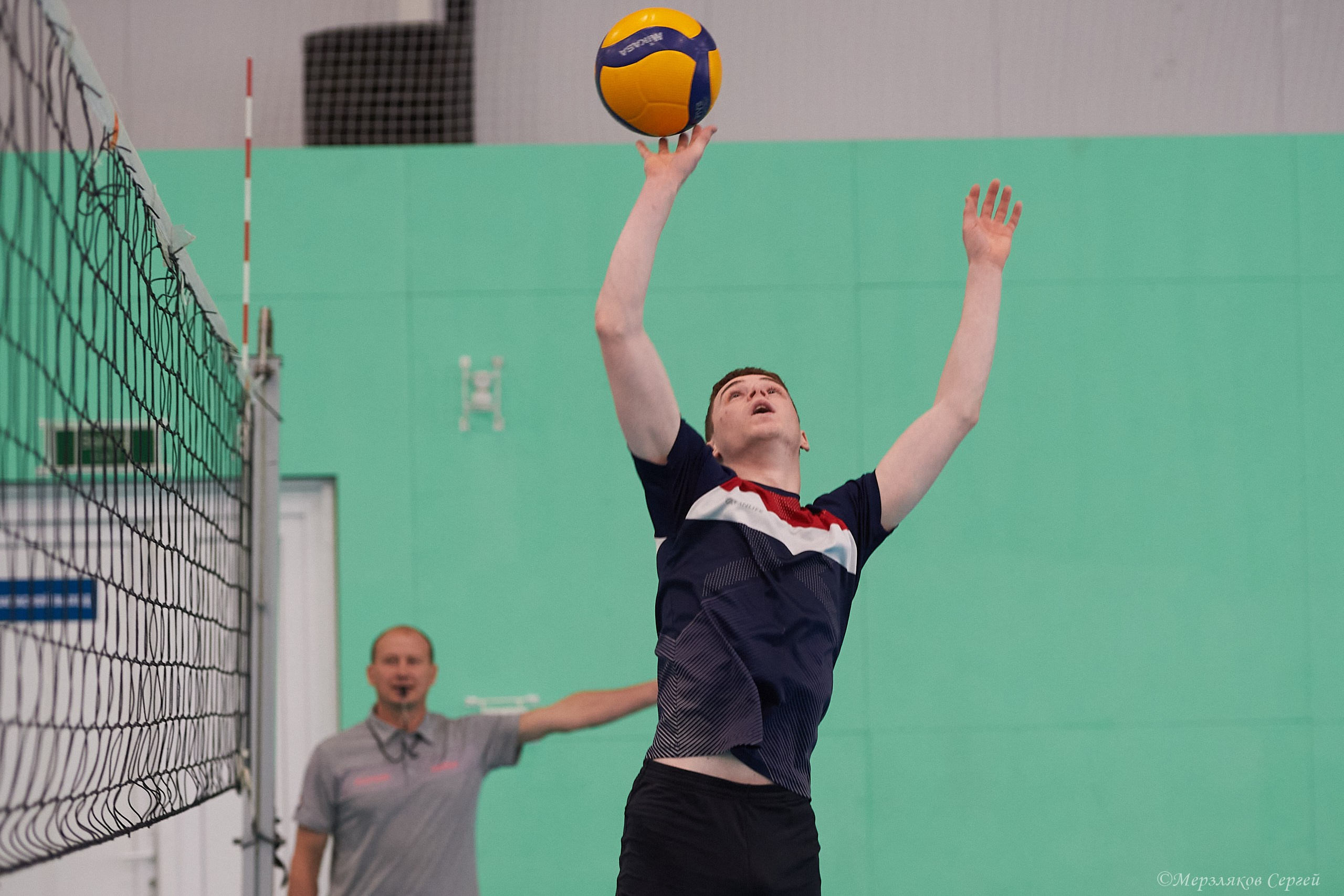 Новогодний волейбольный турнир. Ижевск. 16.12.23. Спортивный репортажный фотограф в Ижевске Сергей Мерзляков