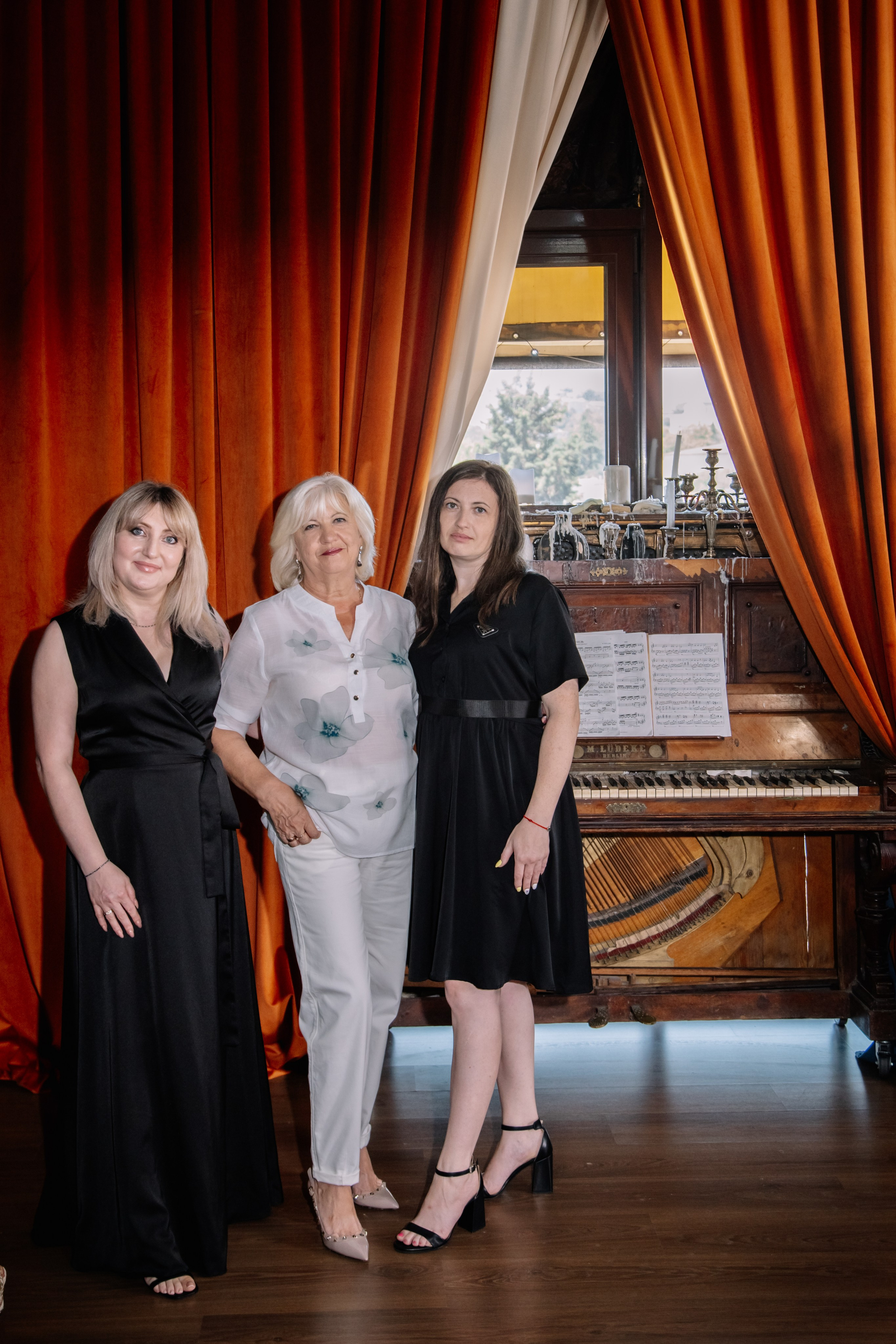 СТУДИЙНАЯ СЕМЕЙНАЯ ФОТОСЕССИЯ. Семейный фотограф в Сочи, Лоо, Дагомысе, Вардане Кучумова Олеся