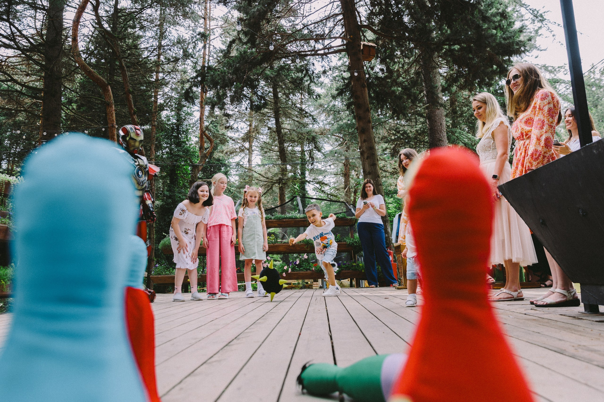 Фотограф на день рождения — ресторан Форест. Свадебный фотограф в Абхазии, Сухум, Гагра, Сочи