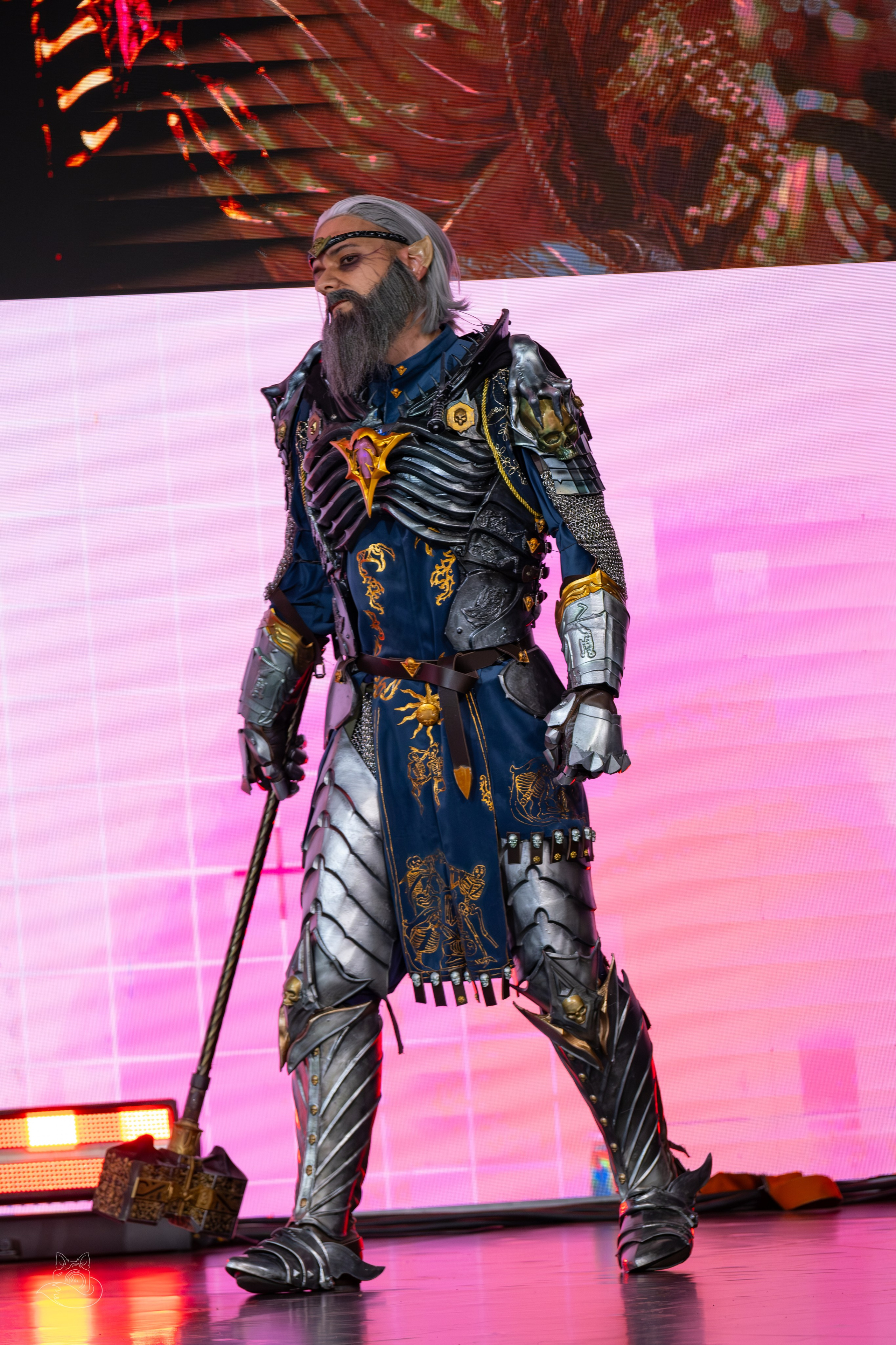 Сцена РЭД ЭКСПО 2024. Косплей фотограф