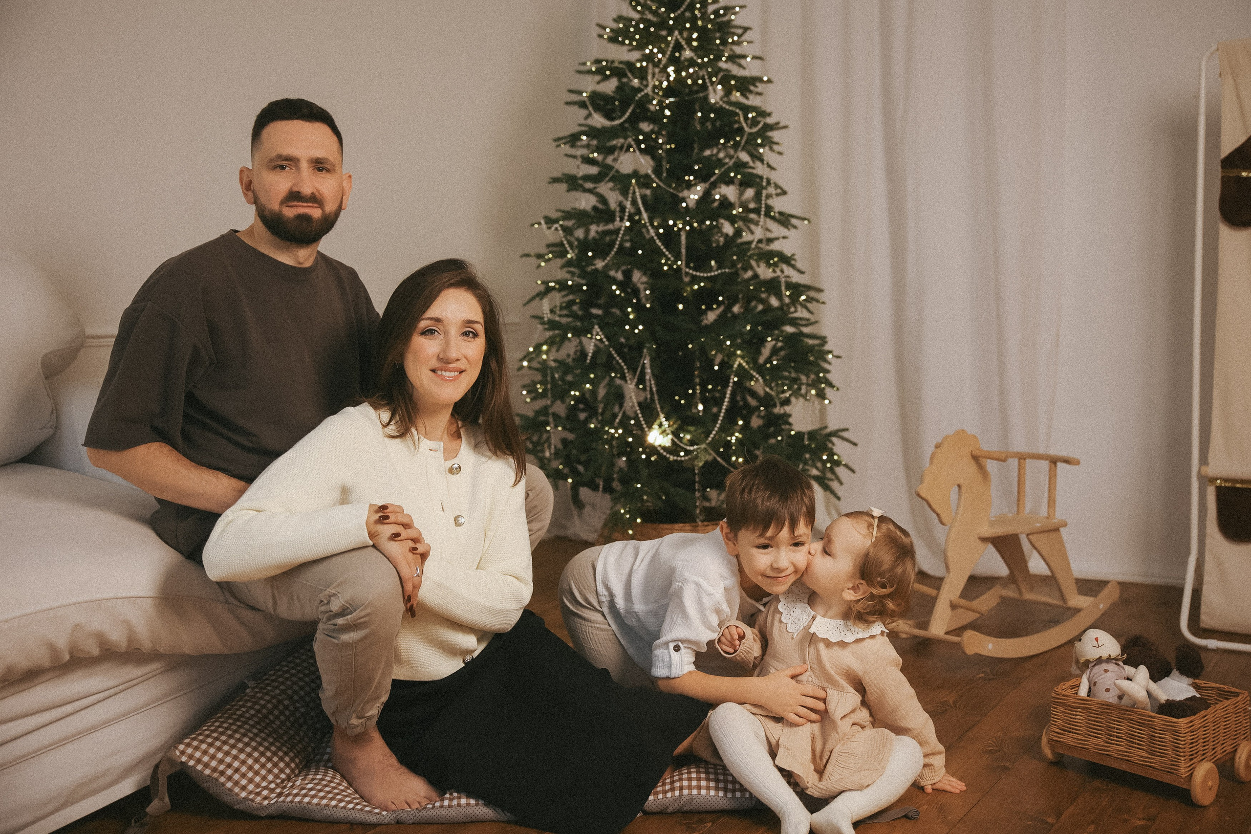 Новогодняя фотосессия во Владимире съемка на новый год фотосессия в студии. Фотограф Владимир Москва